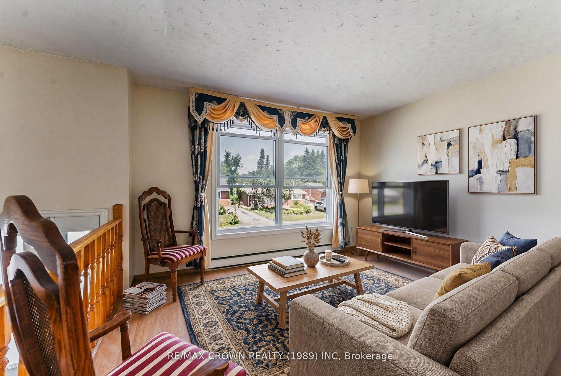 Photo 8 of 307 McKenzie Avenue, North Bay, Widdifield — HOMEH