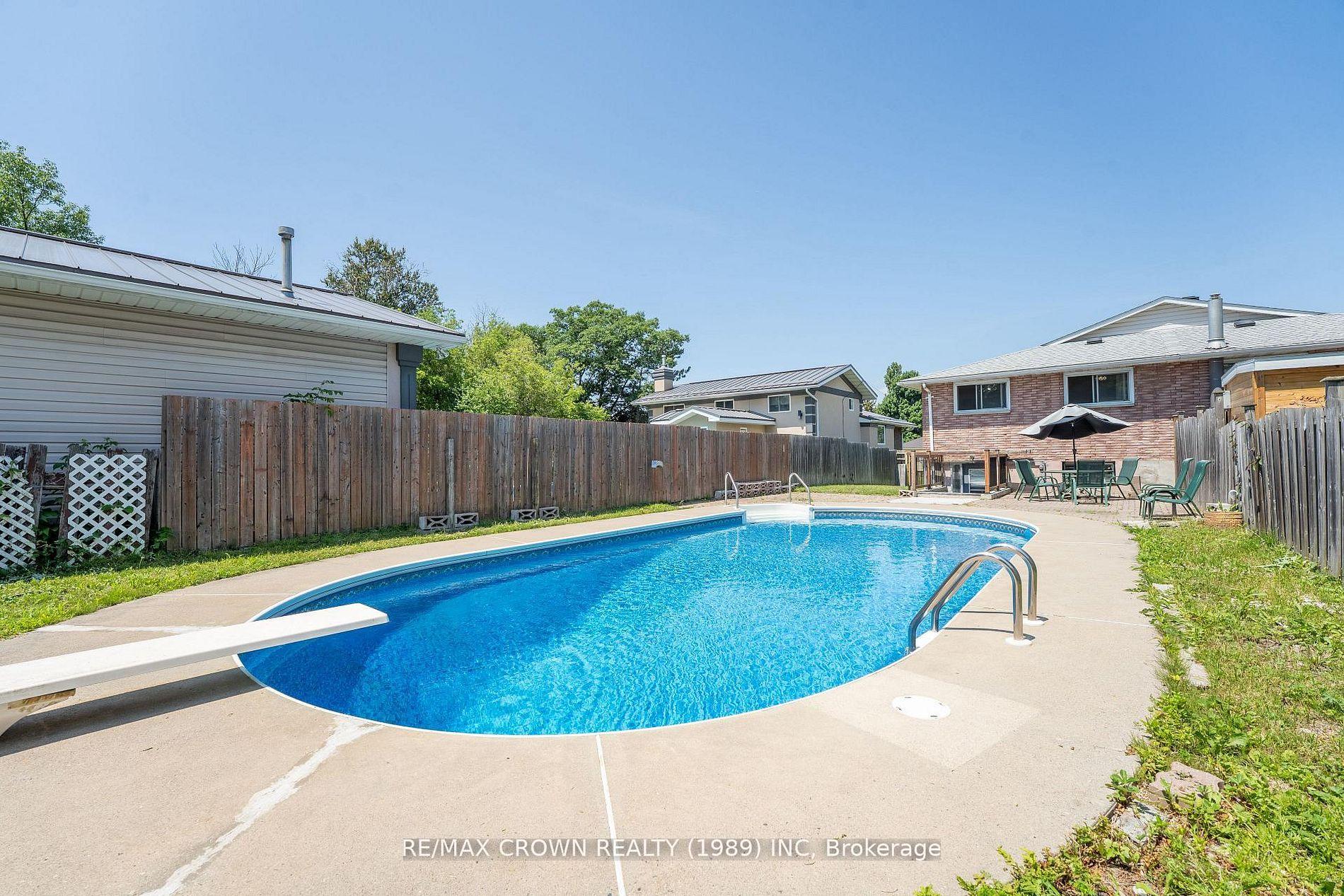 Photo 42 of 307 McKenzie Avenue, North Bay, Widdifield — HOMEH