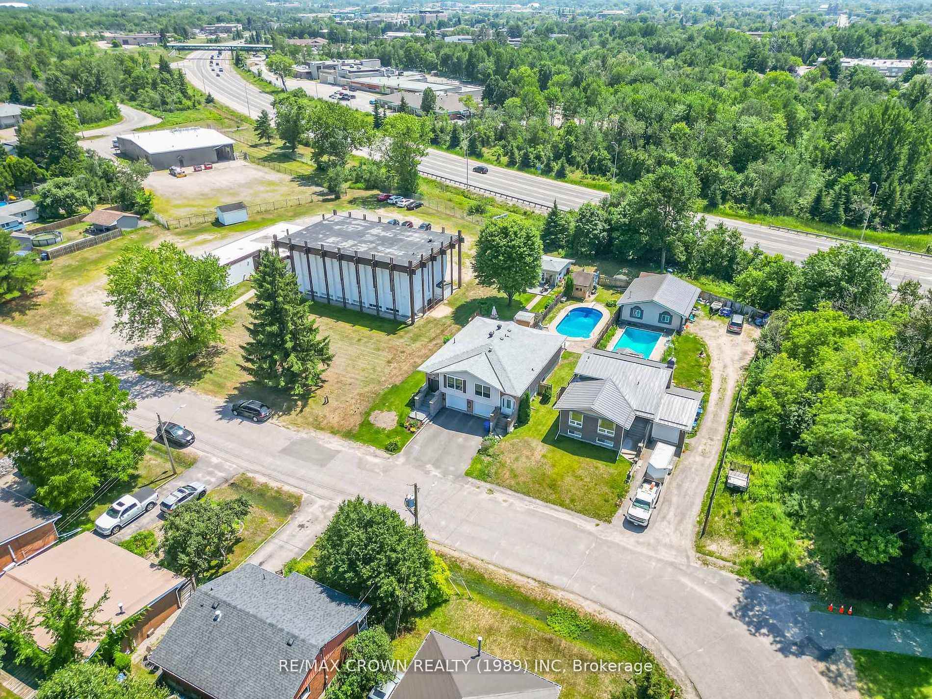 Photo 47 of 307 McKenzie Avenue, North Bay, Widdifield — HOMEH