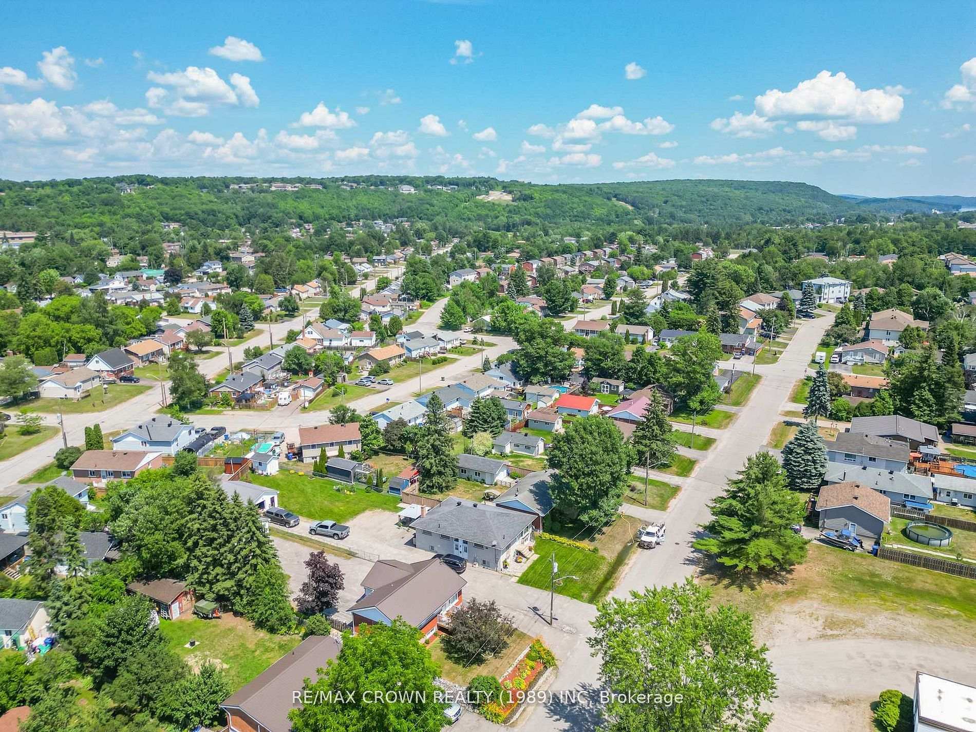 Photo 48 of 307 McKenzie Avenue, North Bay, Widdifield — HOMEH
