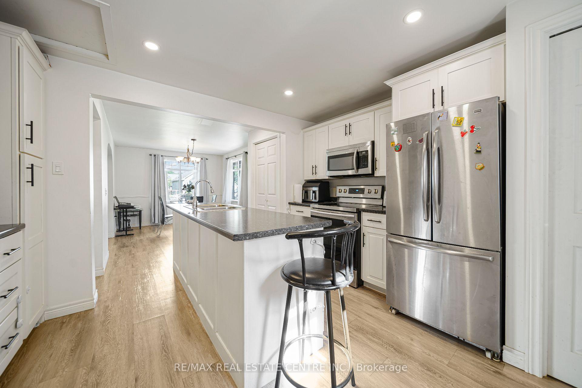 Photo 3 of 24 Park Street, Aylmer — HOMEH