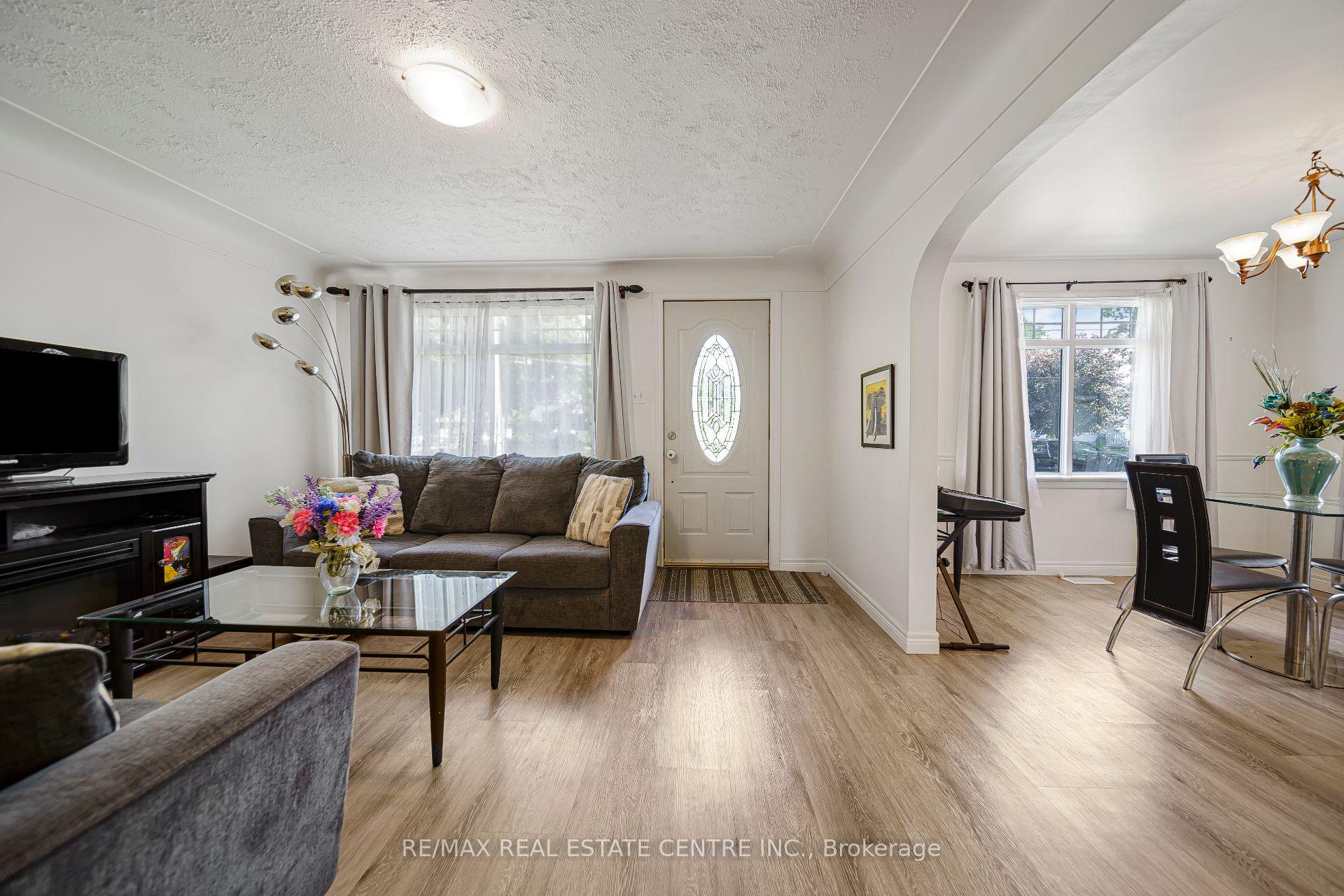 Photo 7 of 24 Park Street, Aylmer — HOMEH