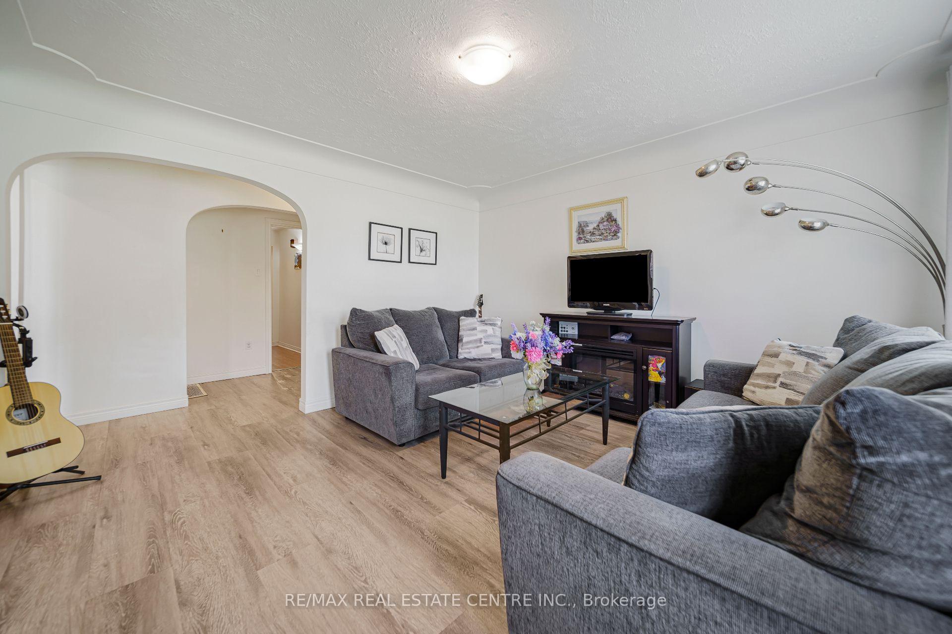 Photo 8 of 24 Park Street, Aylmer — HOMEH