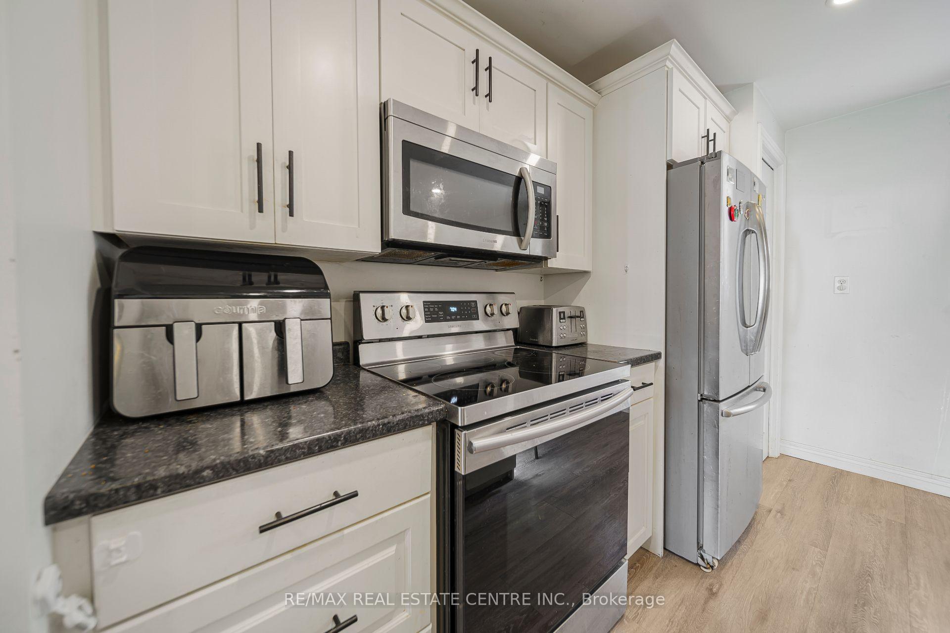 Photo 13 of 24 Park Street, Aylmer — HOMEH