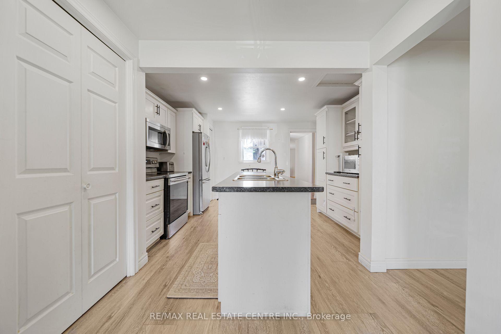 Photo 14 of 24 Park Street, Aylmer — HOMEH