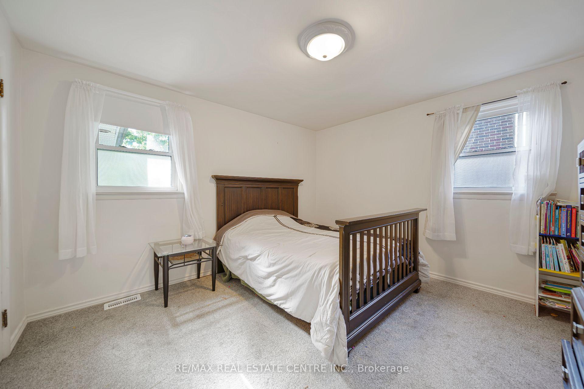 Photo 19 of 24 Park Street, Aylmer — HOMEH
