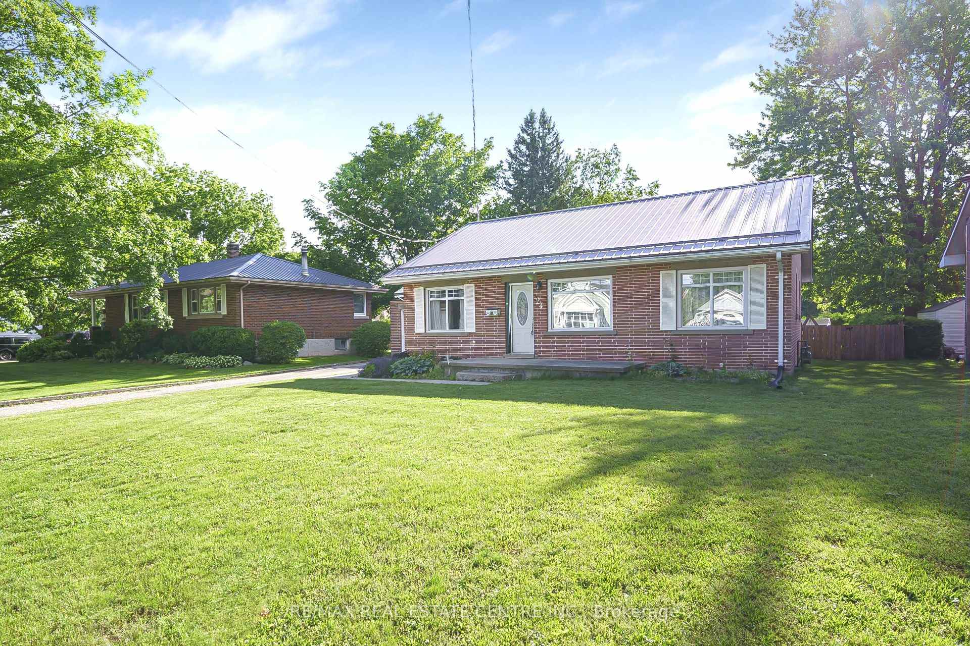 Photo 27 of 24 Park Street, Aylmer — HOMEH