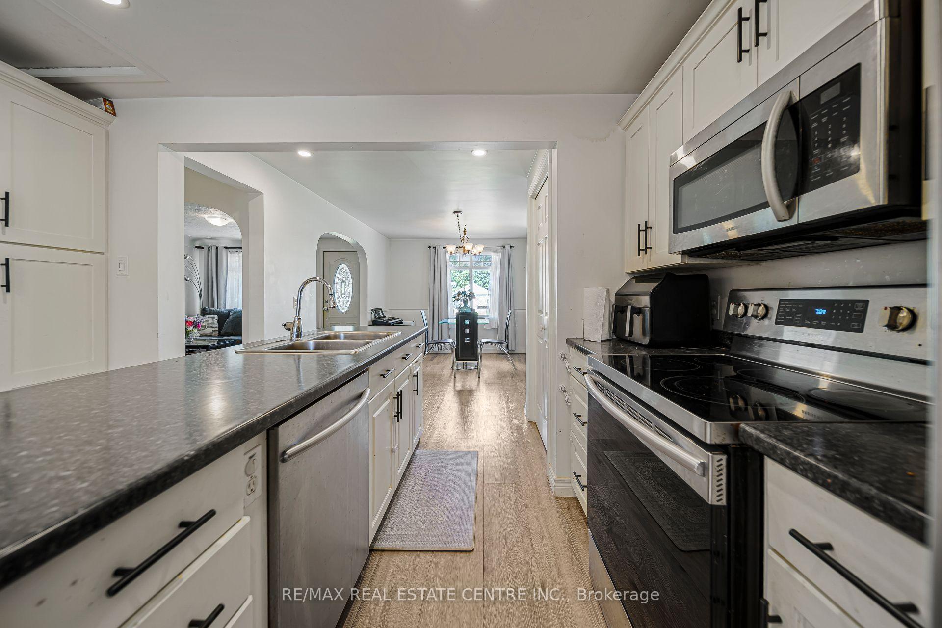Photo 34 of 24 Park Street, Aylmer — HOMEH