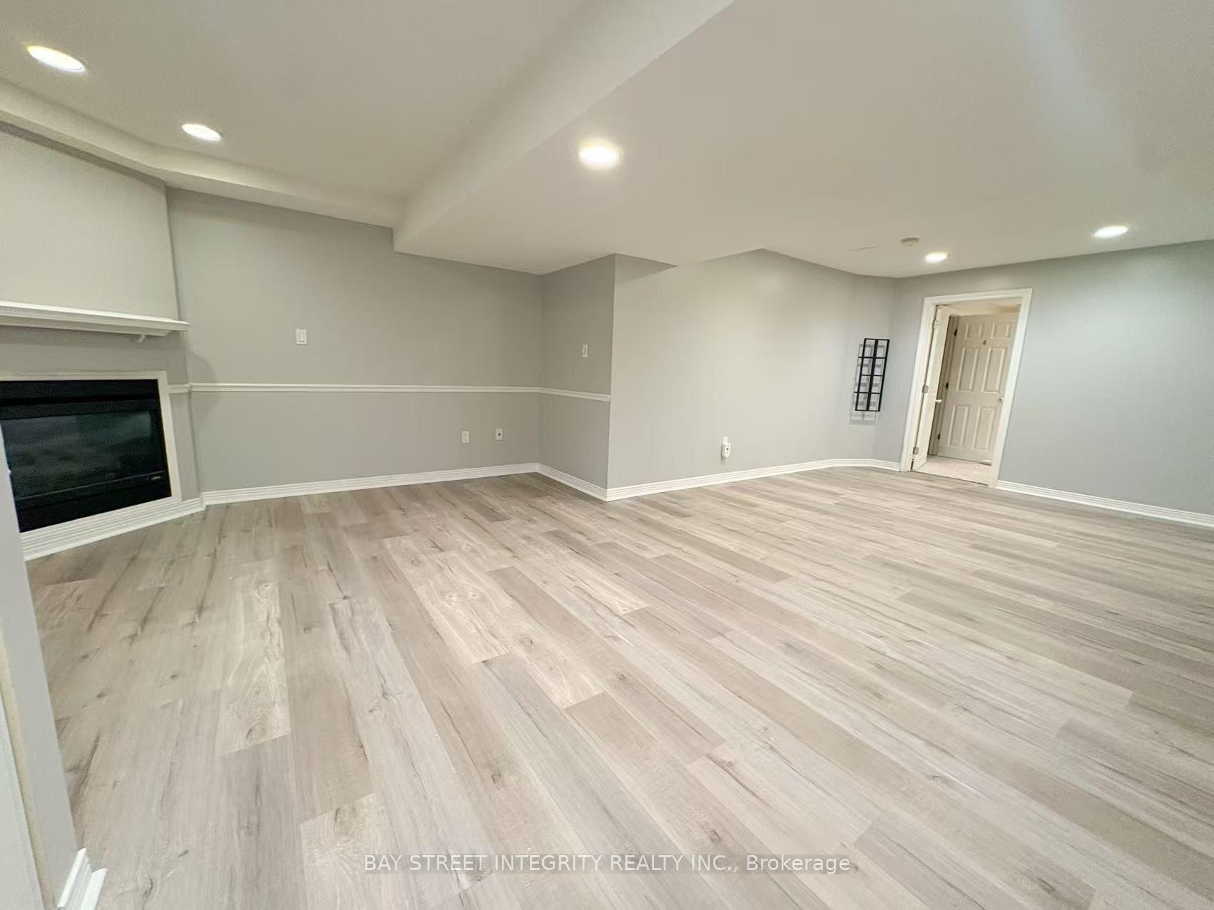 Photo 1 of 414 River Glen Boulevard, Oakville, River Oaks — HOMEH