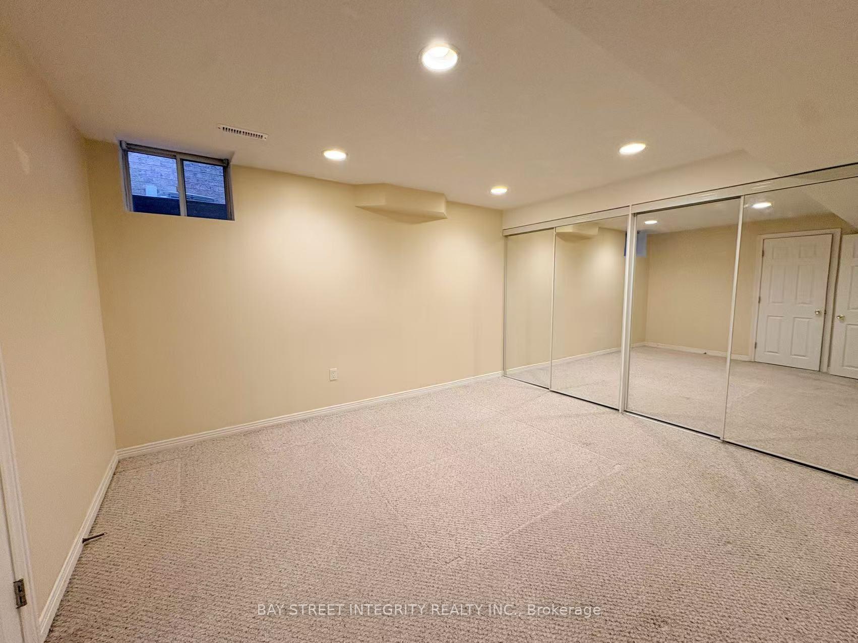 Photo 4 of 414 River Glen Boulevard, Oakville, River Oaks — HOMEH