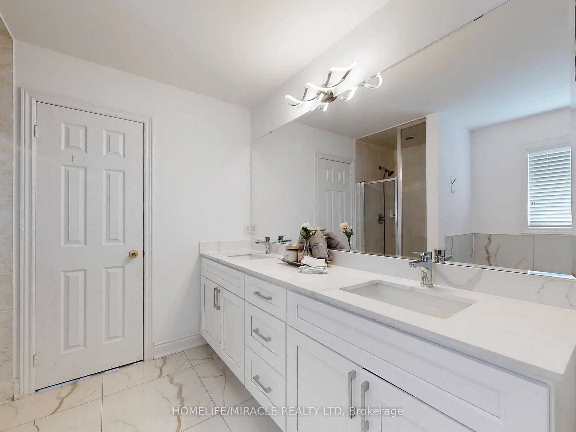 Photo 5 of Unit Upper, 63 Sleightholme Crescent, Brampton, Bram East — HOMEH