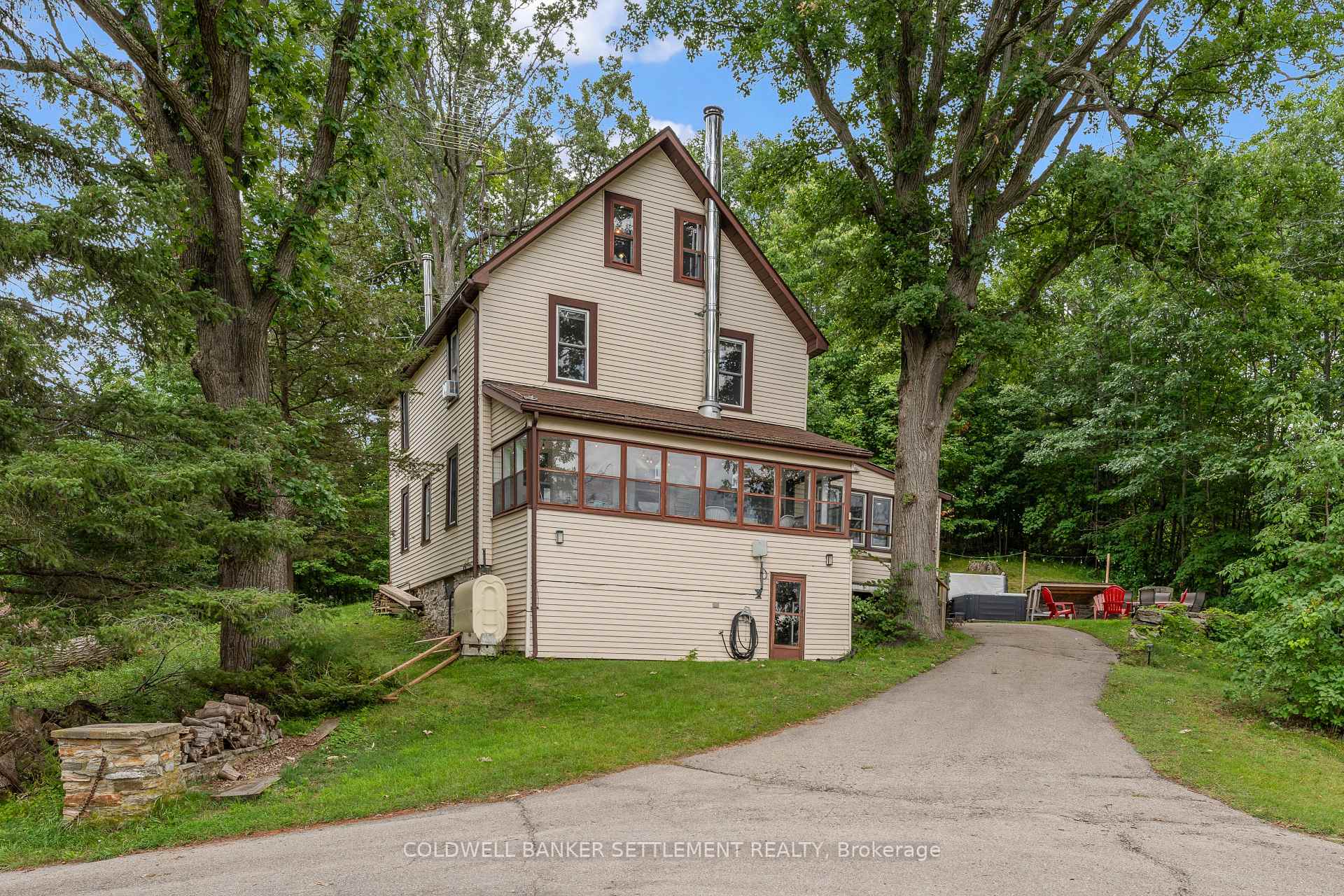 Photo 2 of 345 Battams Road, Rideau Lakes, Rideau Lakes (South Crosby) Twp — HOMEH