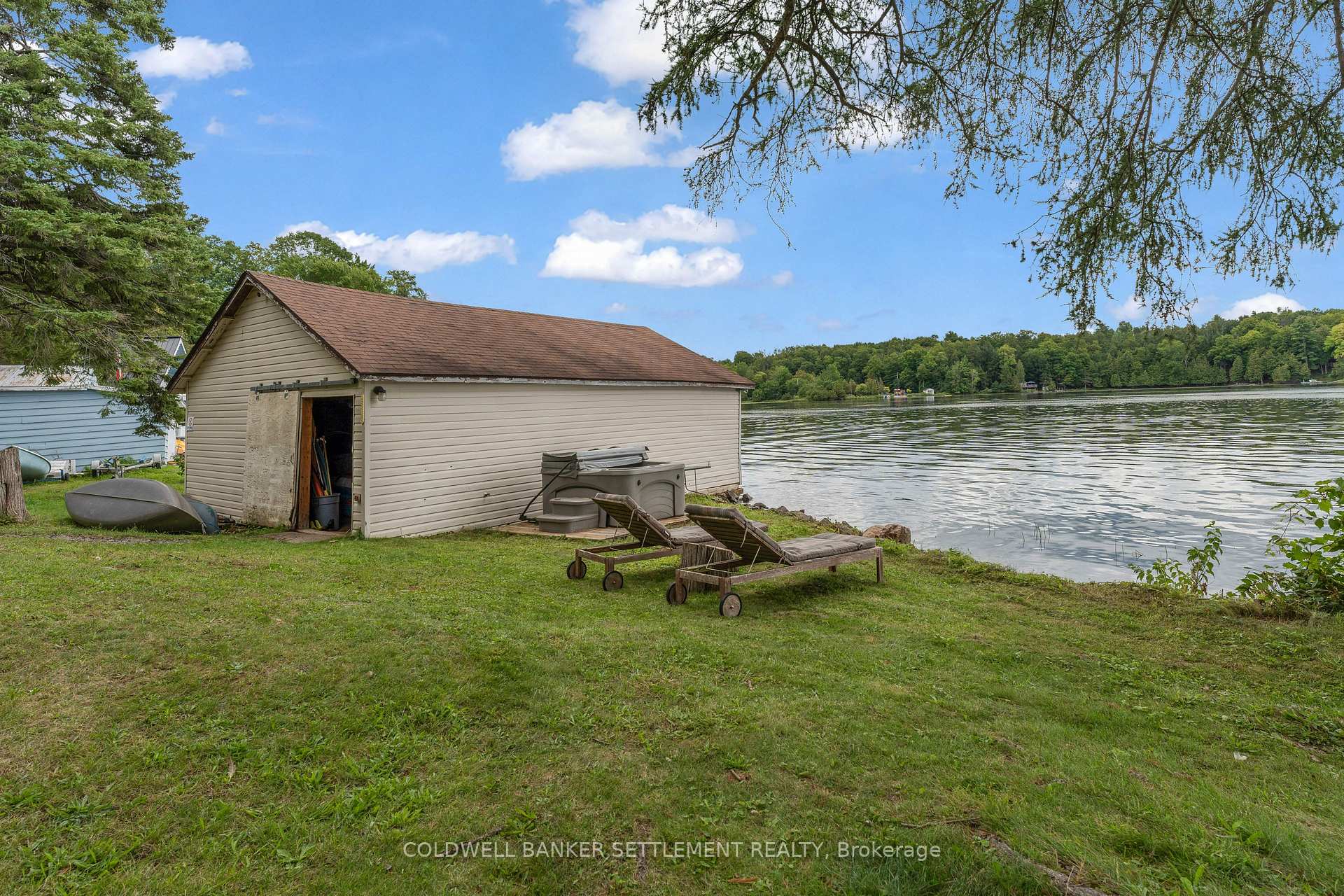 Photo 4 of 345 Battams Road, Rideau Lakes, Rideau Lakes (South Crosby) Twp — HOMEH
