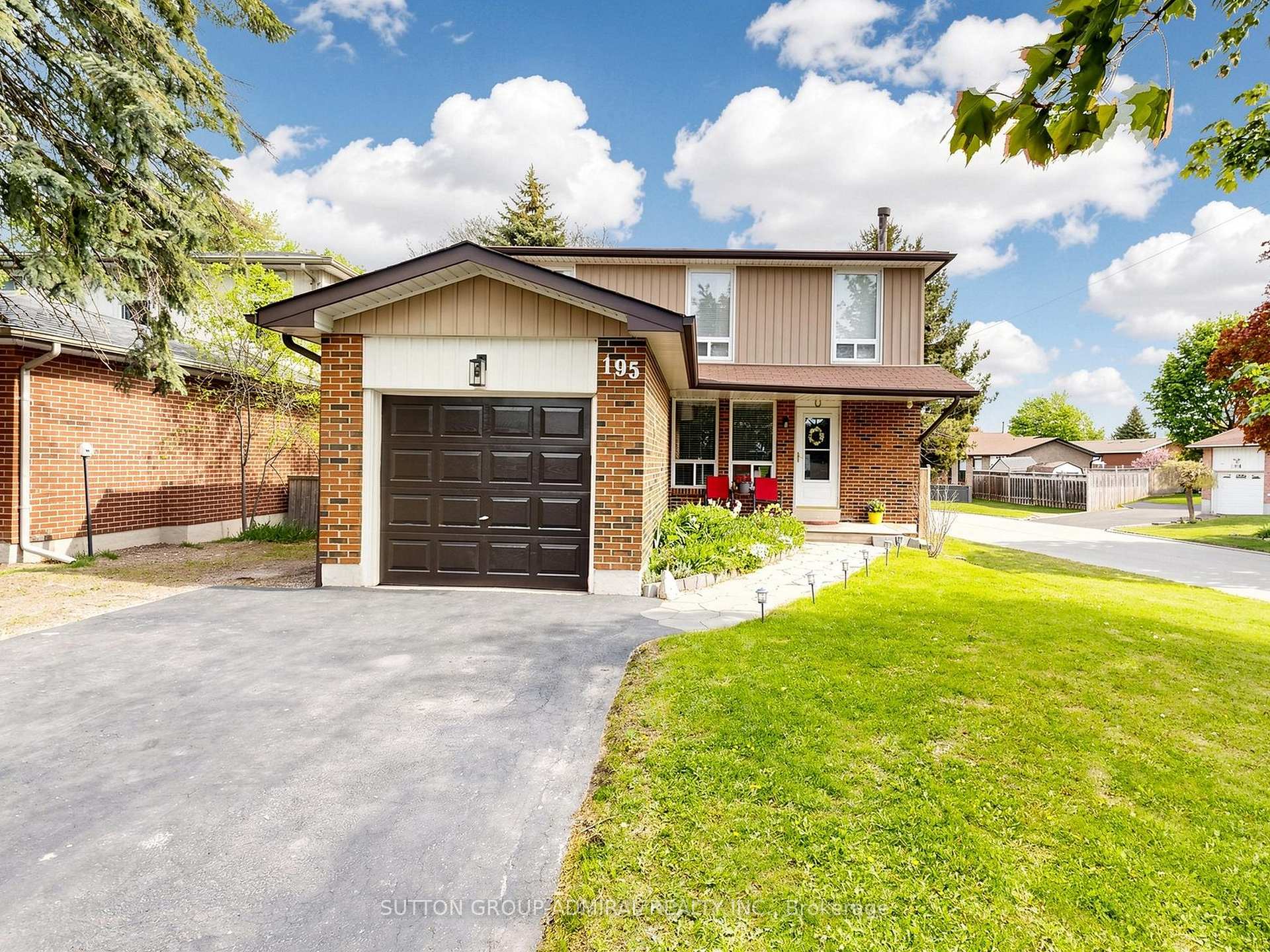 Photo 1 of 195 Ridge Road, Caledon, Bolton West — HOMEH