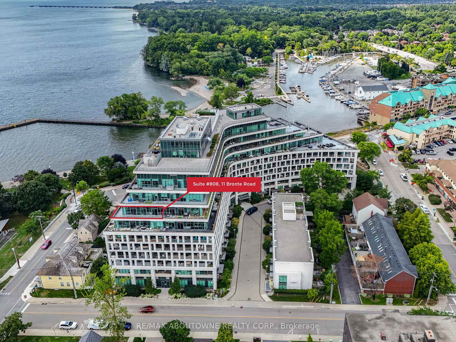 Photo 2 of Unit 808, 11 Bronte Road, Oakville, Bronte — HOMEH