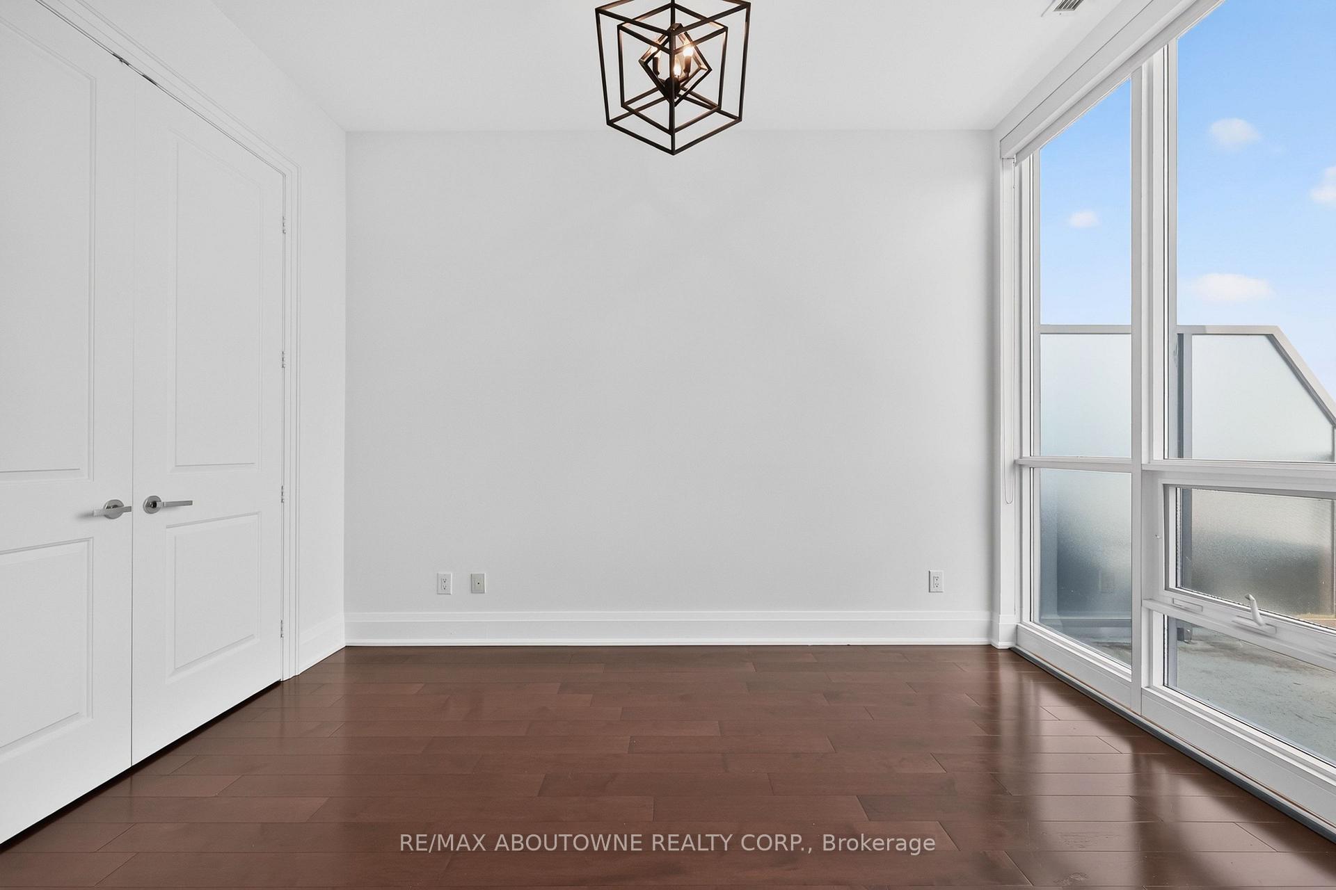 Photo 32 of Unit 808, 11 Bronte Road, Oakville, Bronte — HOMEH