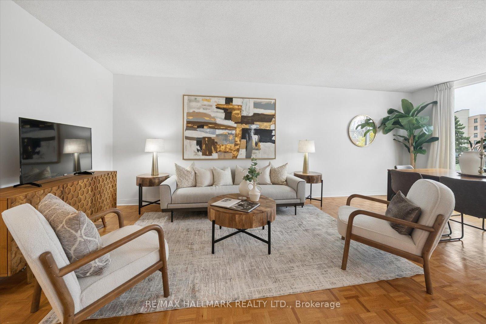 Photo 11 of Unit 302, 30 Wilson Street, Markham, Old Markham Village — HOMEH