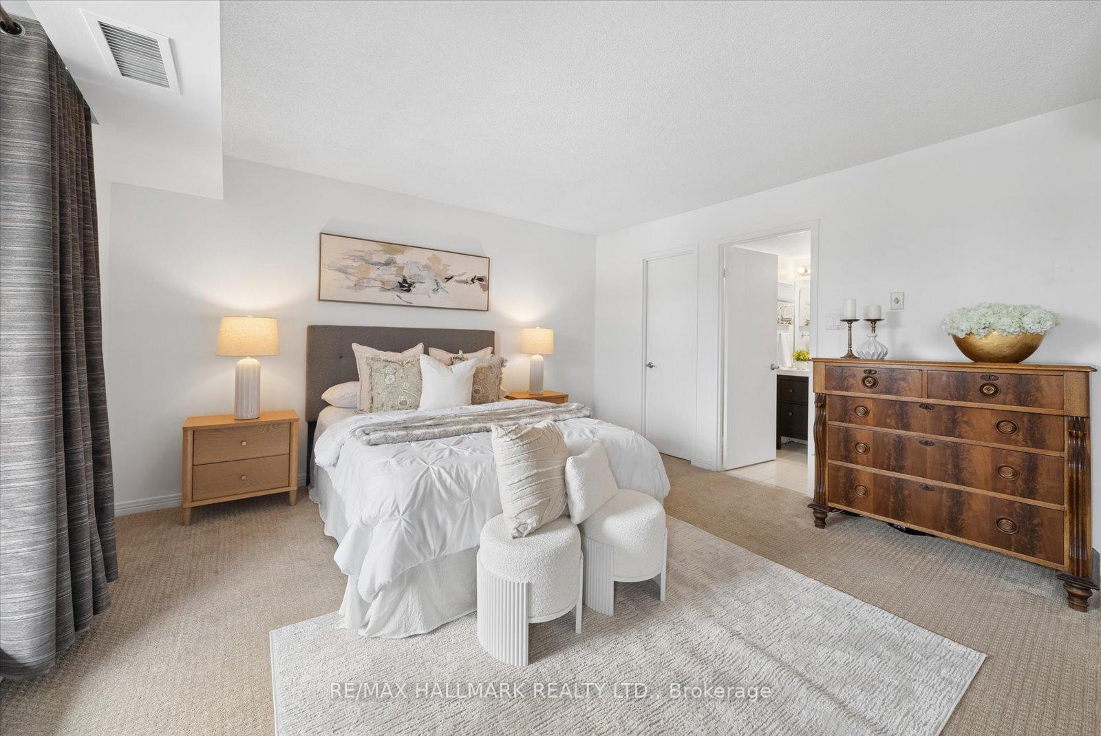 Photo 27 of Unit 302, 30 Wilson Street, Markham, Old Markham Village — HOMEH