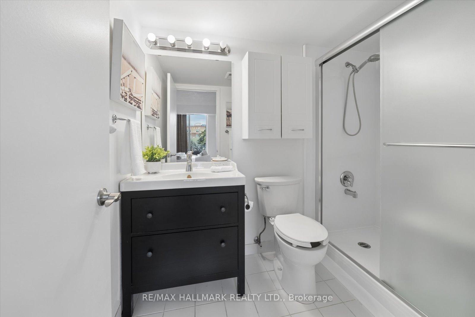 Photo 29 of Unit 302, 30 Wilson Street, Markham, Old Markham Village — HOMEH