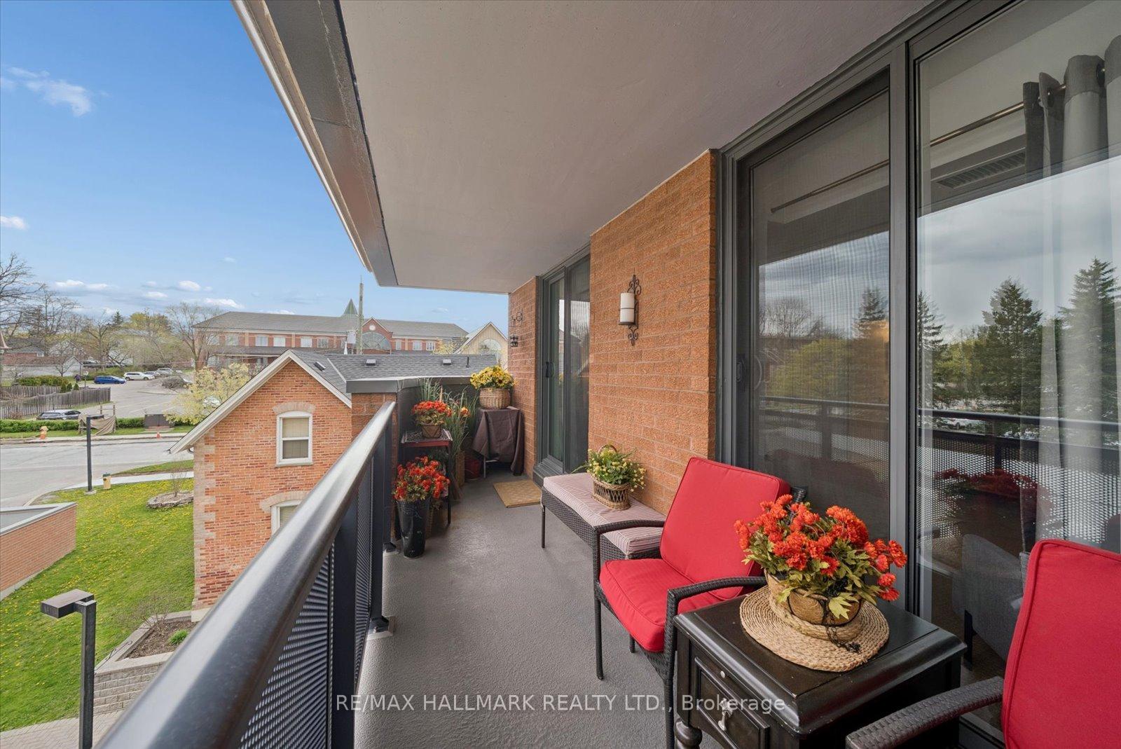 Photo 31 of Unit 302, 30 Wilson Street, Markham, Old Markham Village — HOMEH