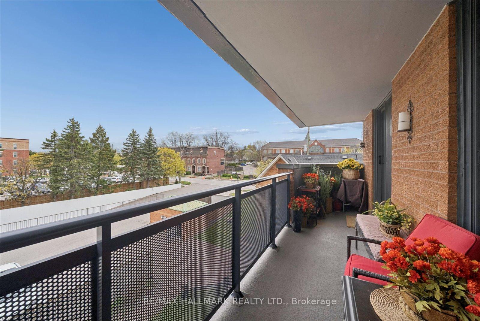 Photo 32 of Unit 302, 30 Wilson Street, Markham, Old Markham Village — HOMEH
