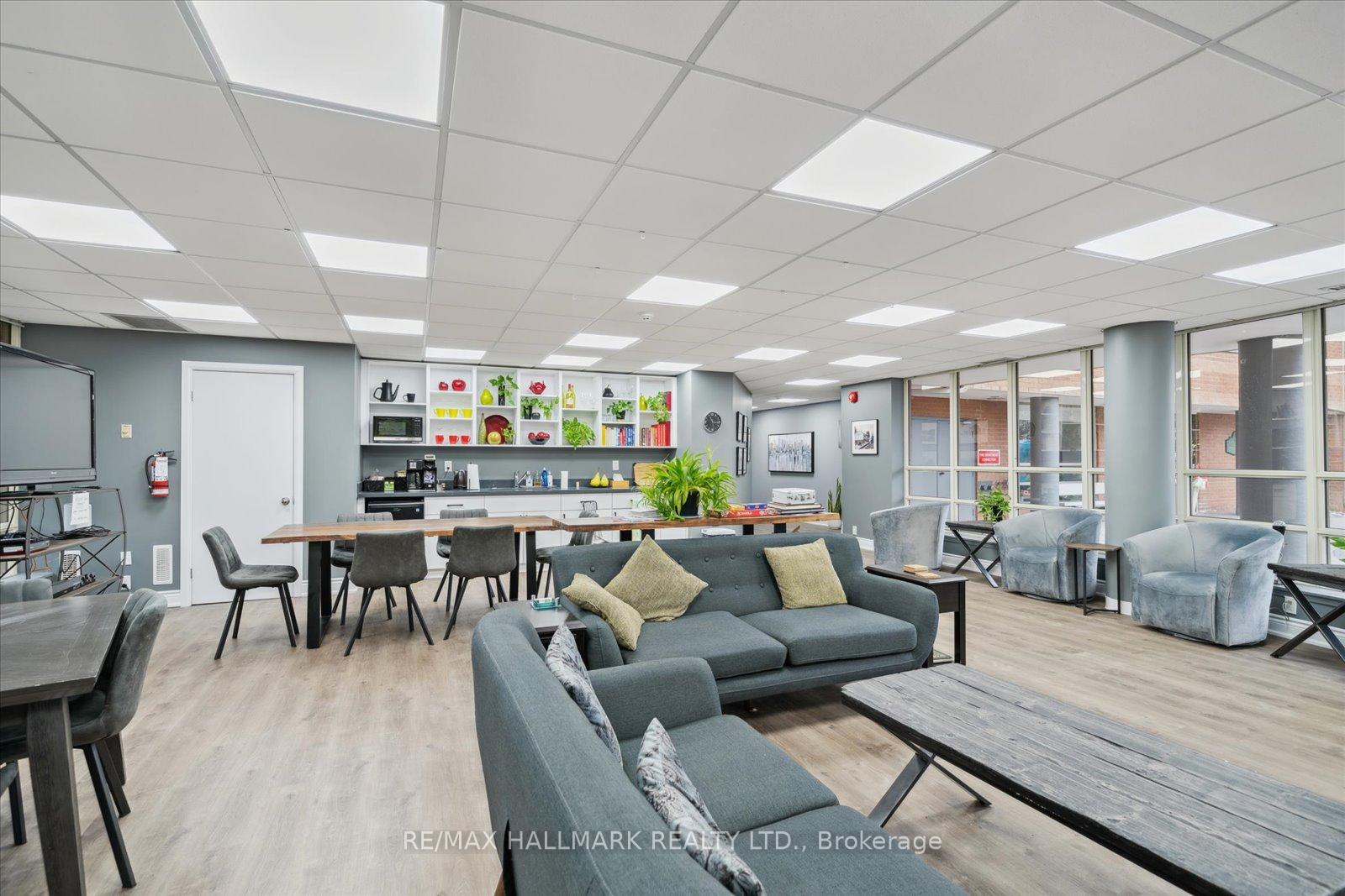 Photo 38 of Unit 302, 30 Wilson Street, Markham, Old Markham Village — HOMEH