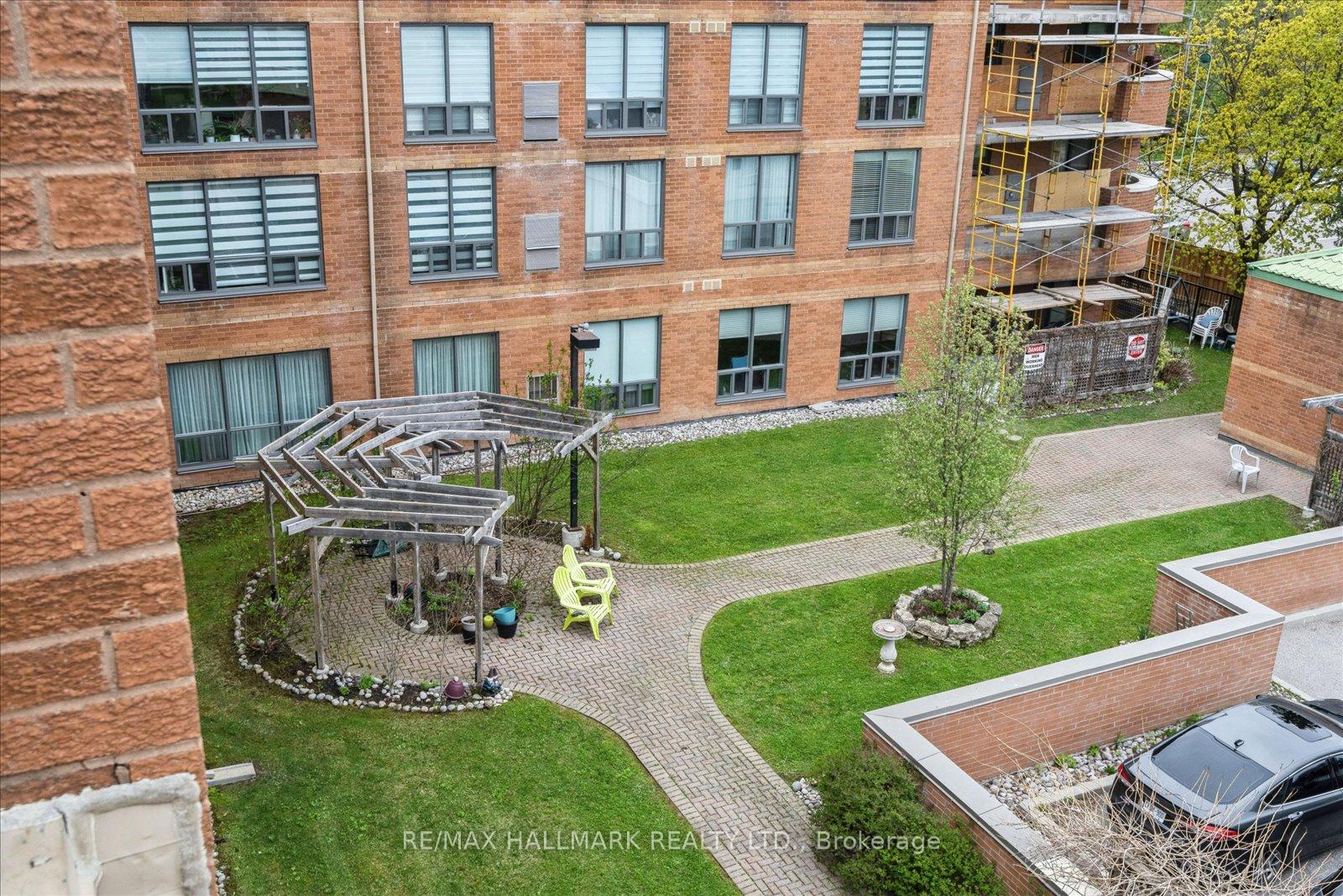 Photo 42 of Unit 302, 30 Wilson Street, Markham, Old Markham Village — HOMEH