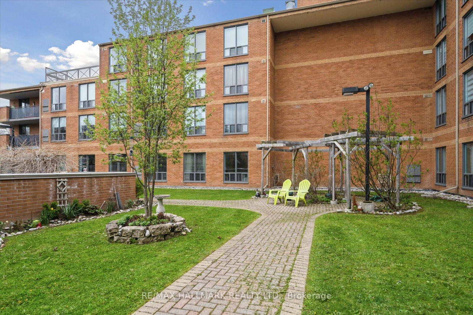 Photo 43 of Unit 302, 30 Wilson Street, Markham, Old Markham Village — HOMEH