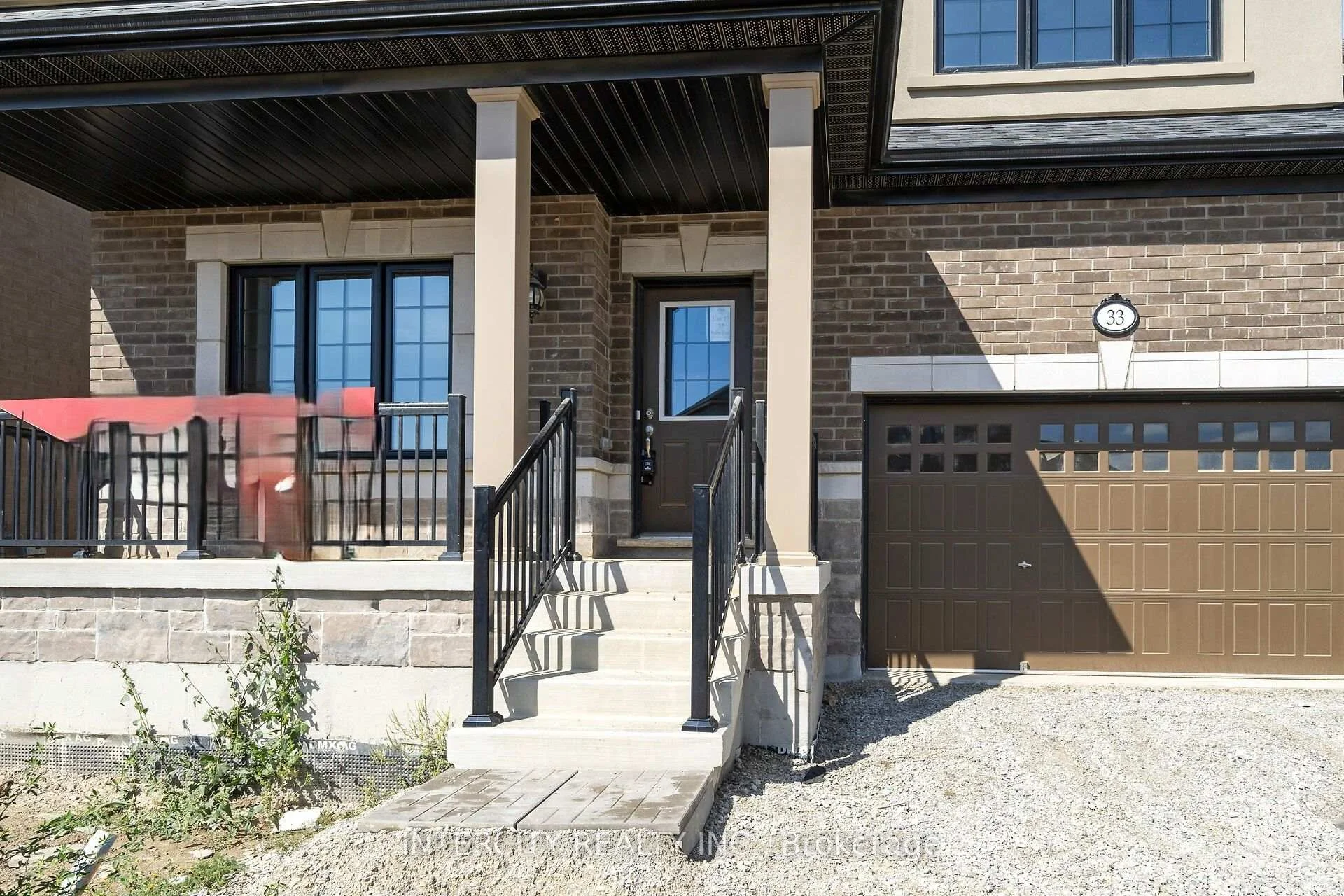 Photo 5 of 33 Ruby Lane, Halton Hills, Georgetown — HOMEH