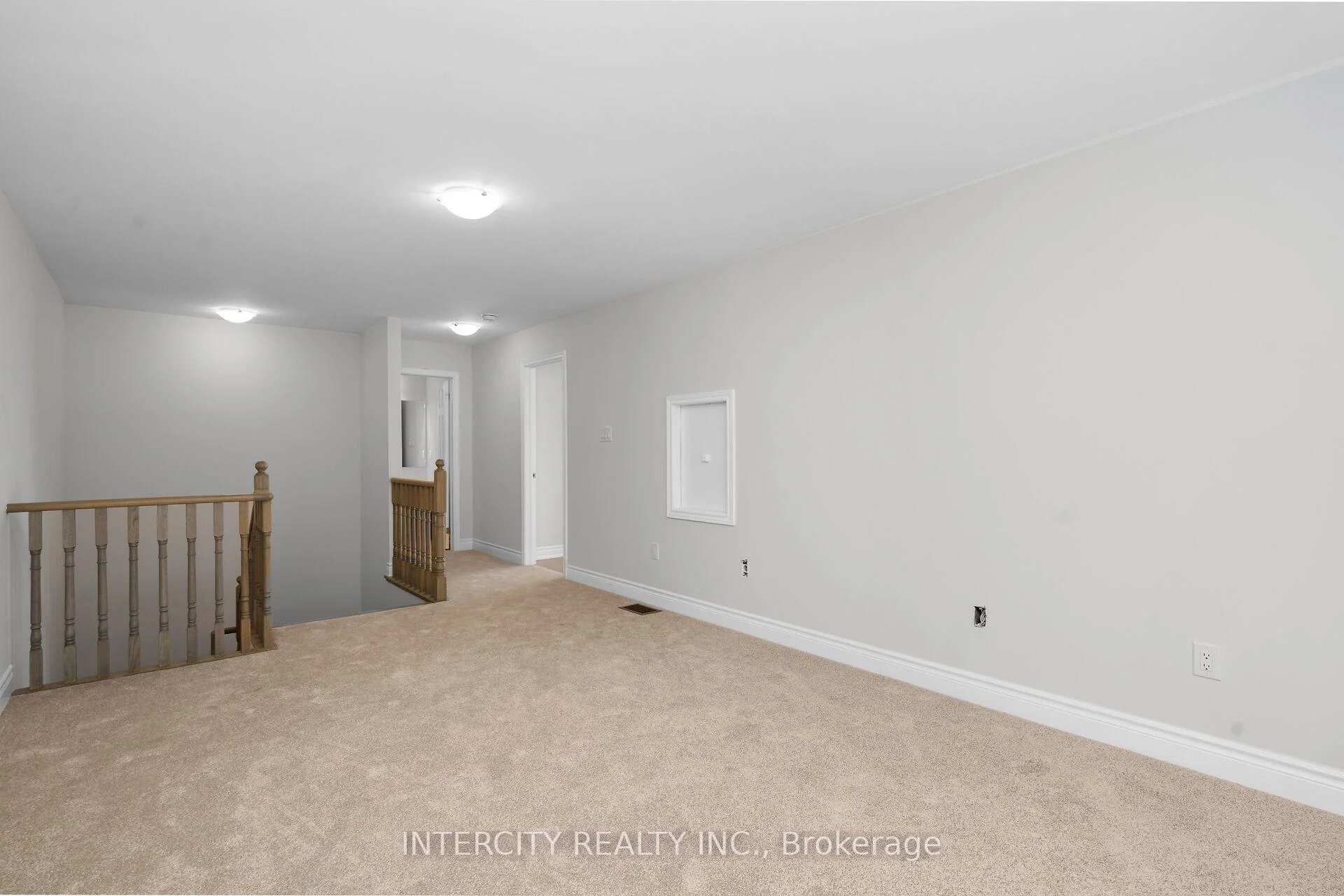Photo 47 of 33 Ruby Lane, Halton Hills, Georgetown — HOMEH