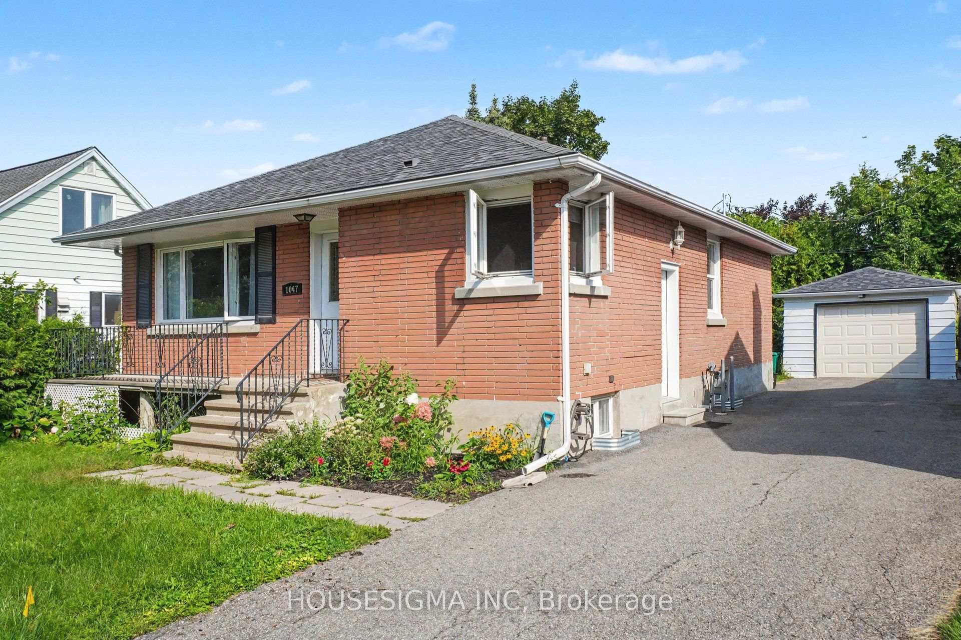Photo of 1047 Richard Avenue