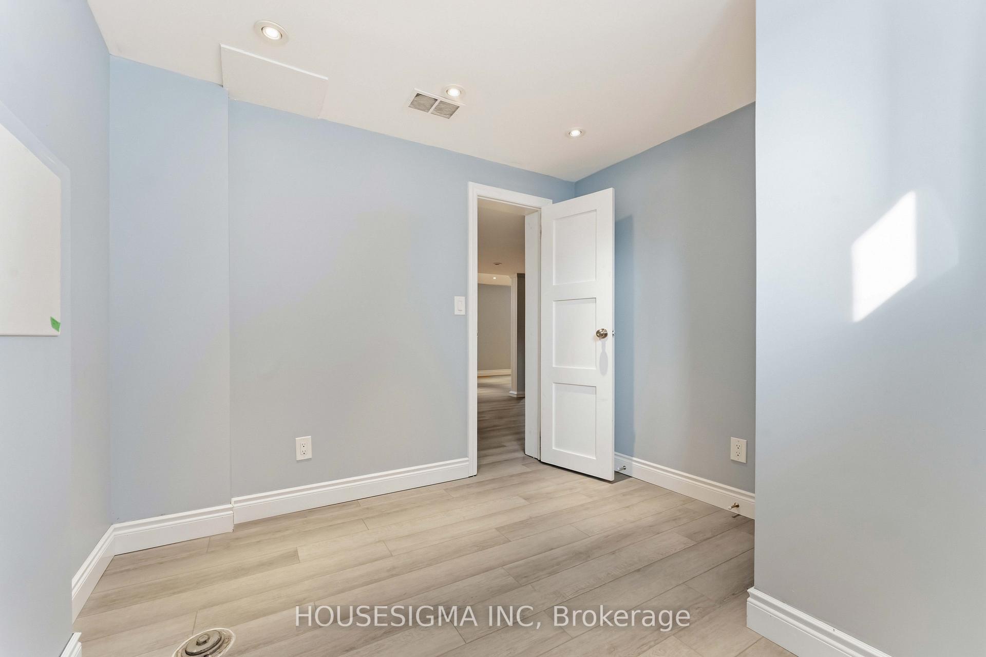 Photo 40 of 1047 Richard Avenue, Ottawa, Billings Bridge — HOMEH