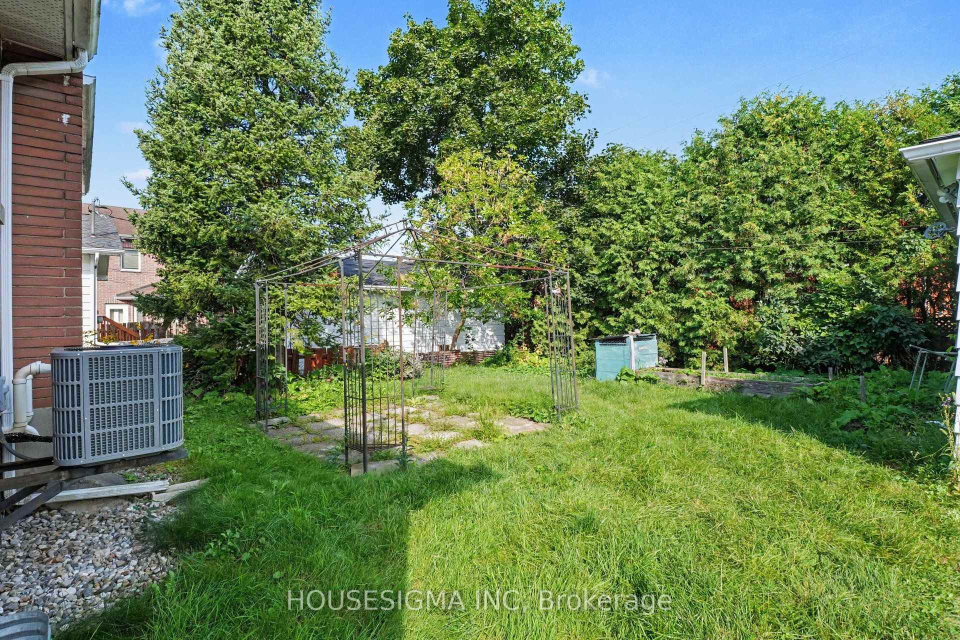 Photo 42 of 1047 Richard Avenue, Ottawa, Billings Bridge — HOMEH