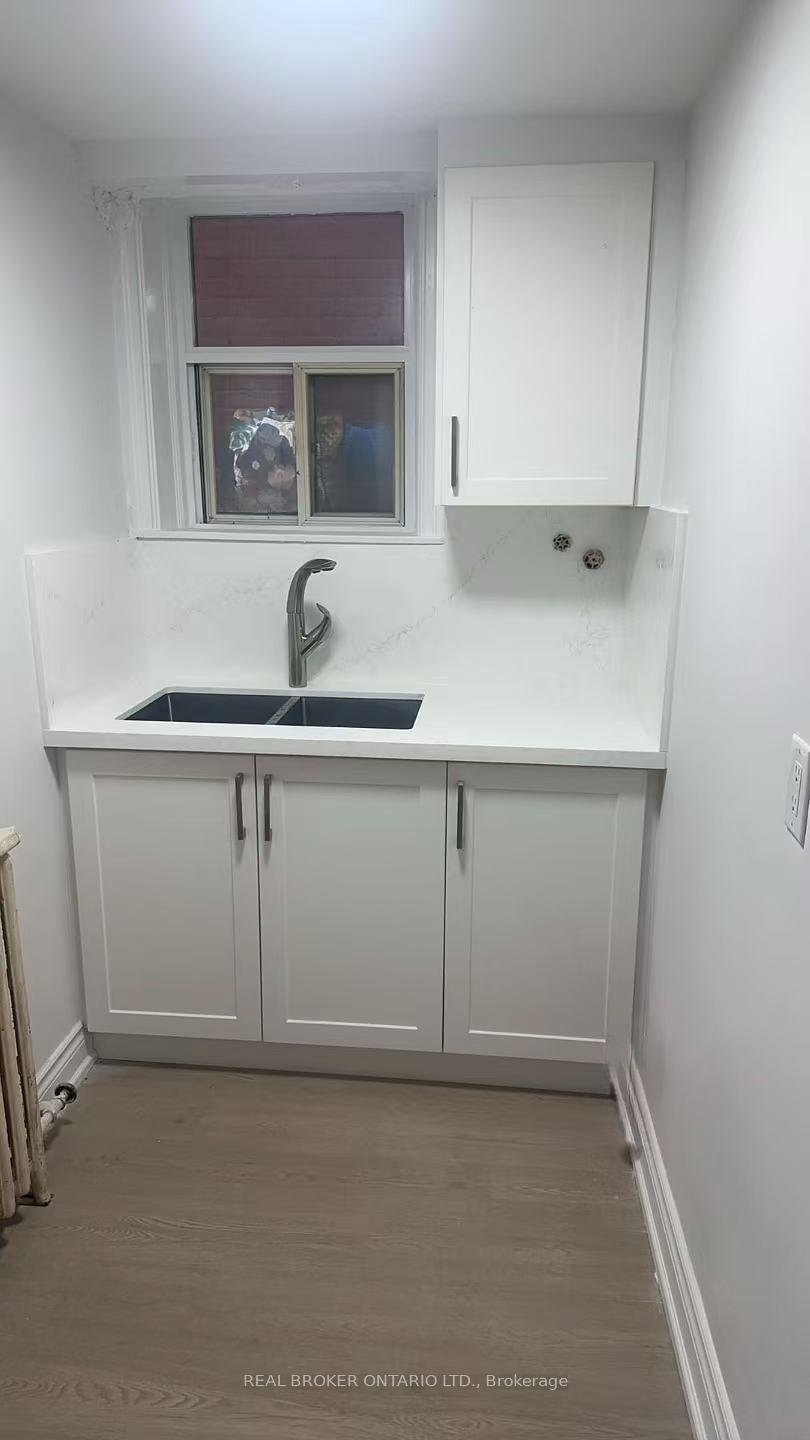 Photo 3 of Unit 1, 202 O'Connor Drive, Toronto, East York — HOMEH