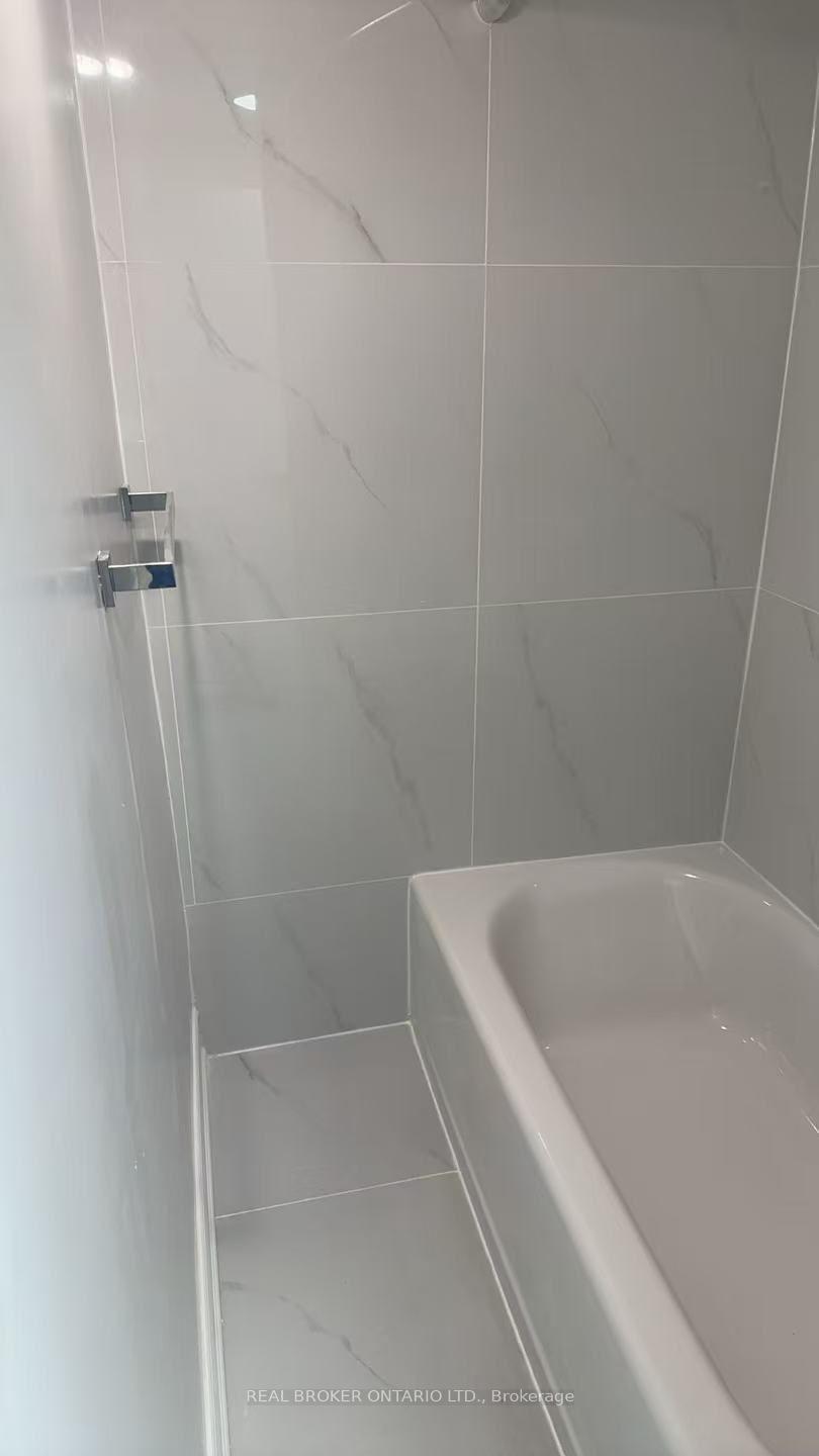 Photo 5 of Unit 1, 202 O'Connor Drive, Toronto, East York — HOMEH