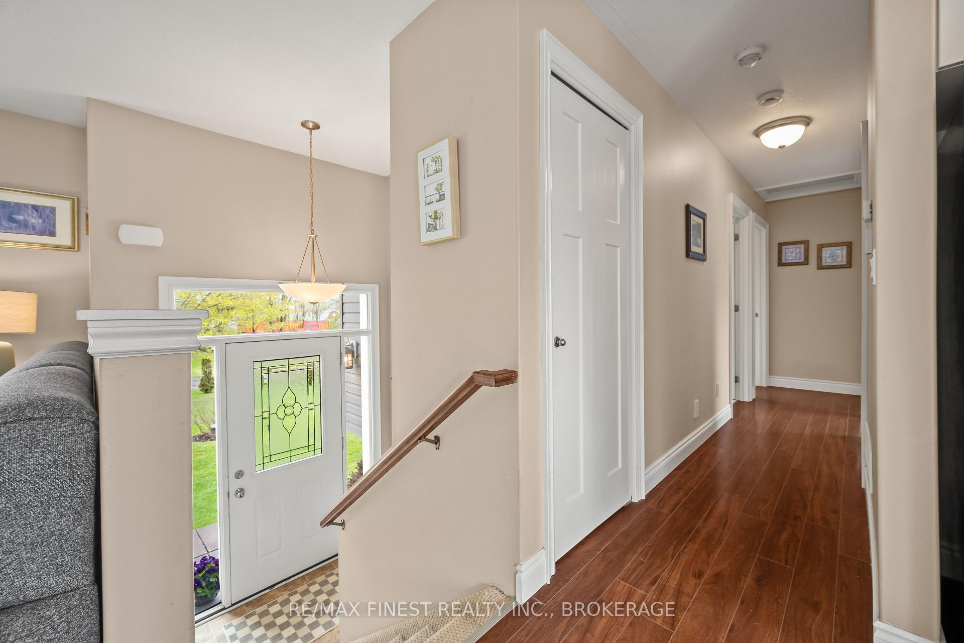 Photo 4 of 145 Upper Lake Street, Prince Edward County, Hallowell Ward — HOMEH
