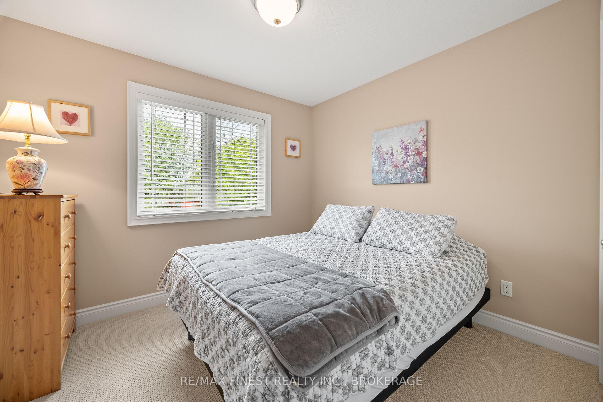Photo 18 of 145 Upper Lake Street, Prince Edward County, Hallowell Ward — HOMEH
