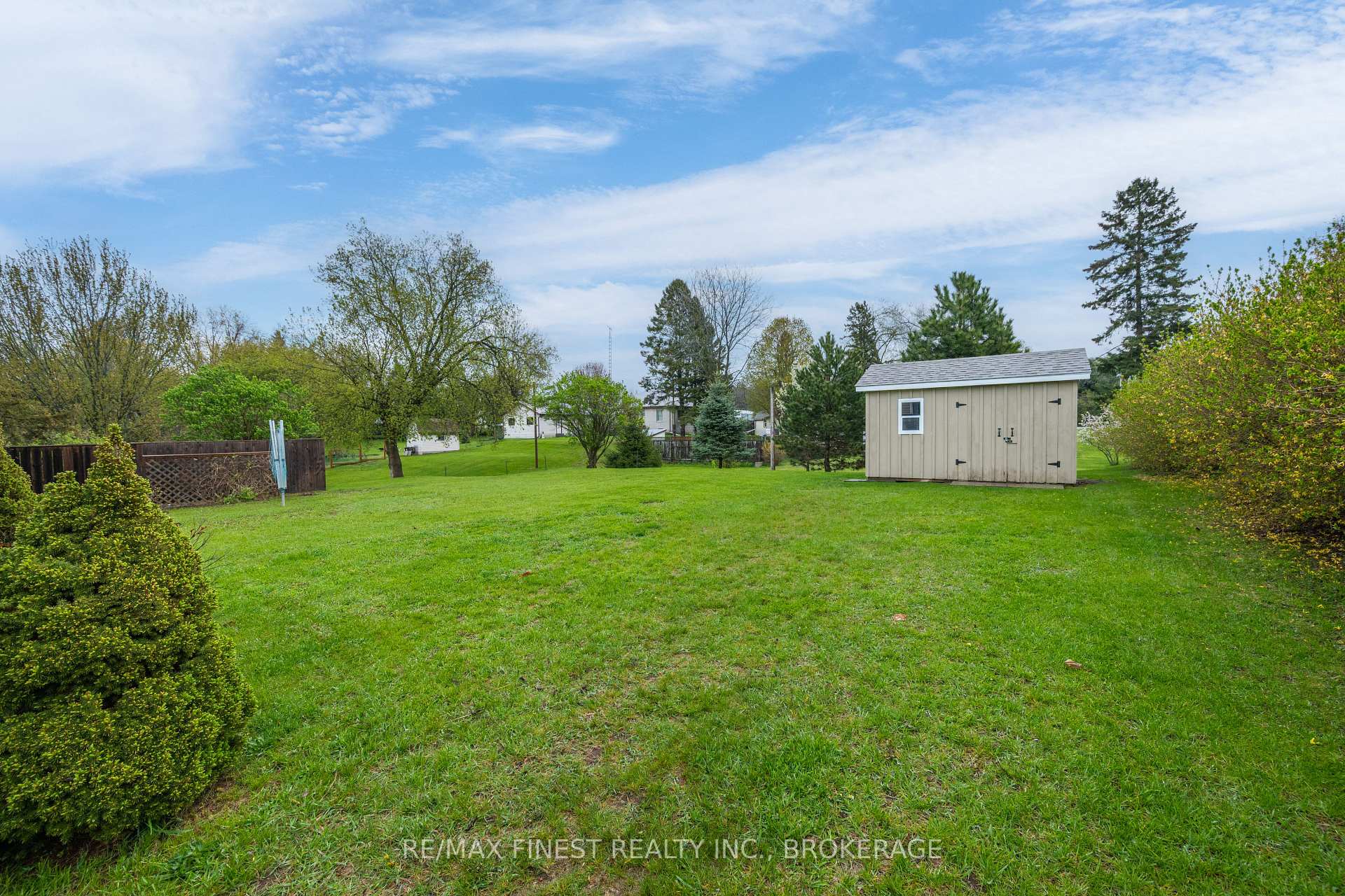 Photo 34 of 145 Upper Lake Street, Prince Edward County, Hallowell Ward — HOMEH