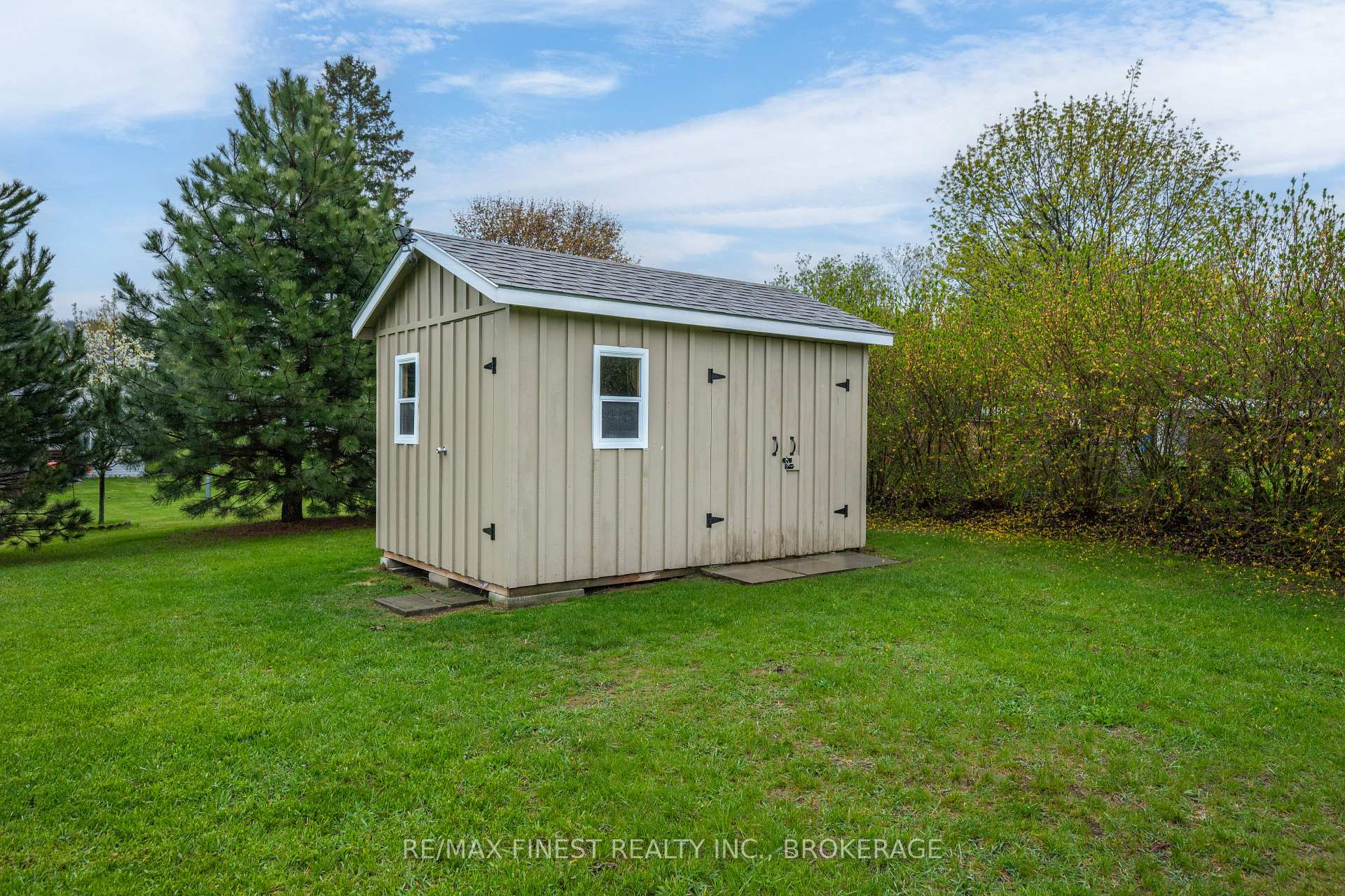 Photo 35 of 145 Upper Lake Street, Prince Edward County, Hallowell Ward — HOMEH
