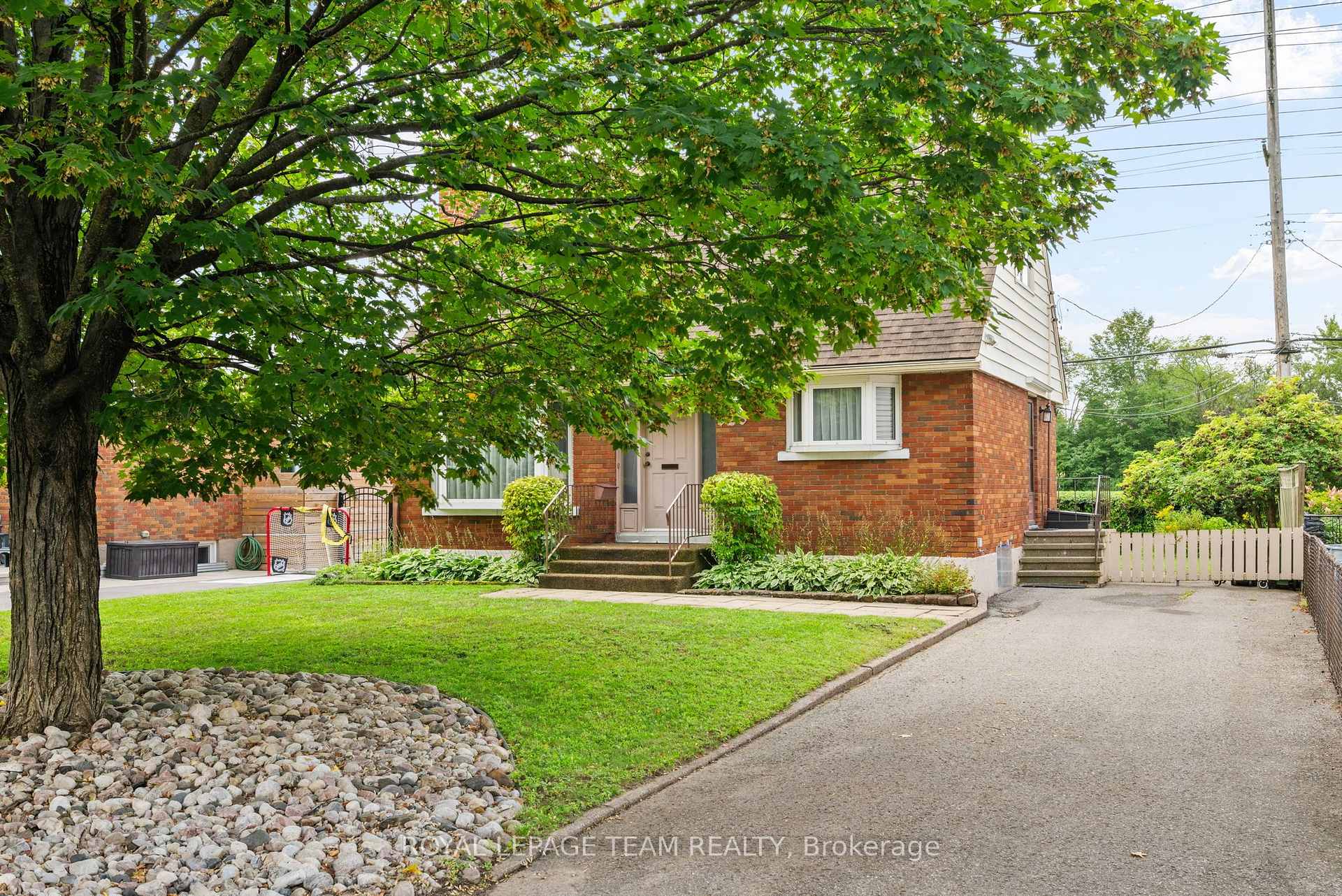 Photo 3 of 528 Browning Avenue, Ottawa, Riverview Park — HOMEH