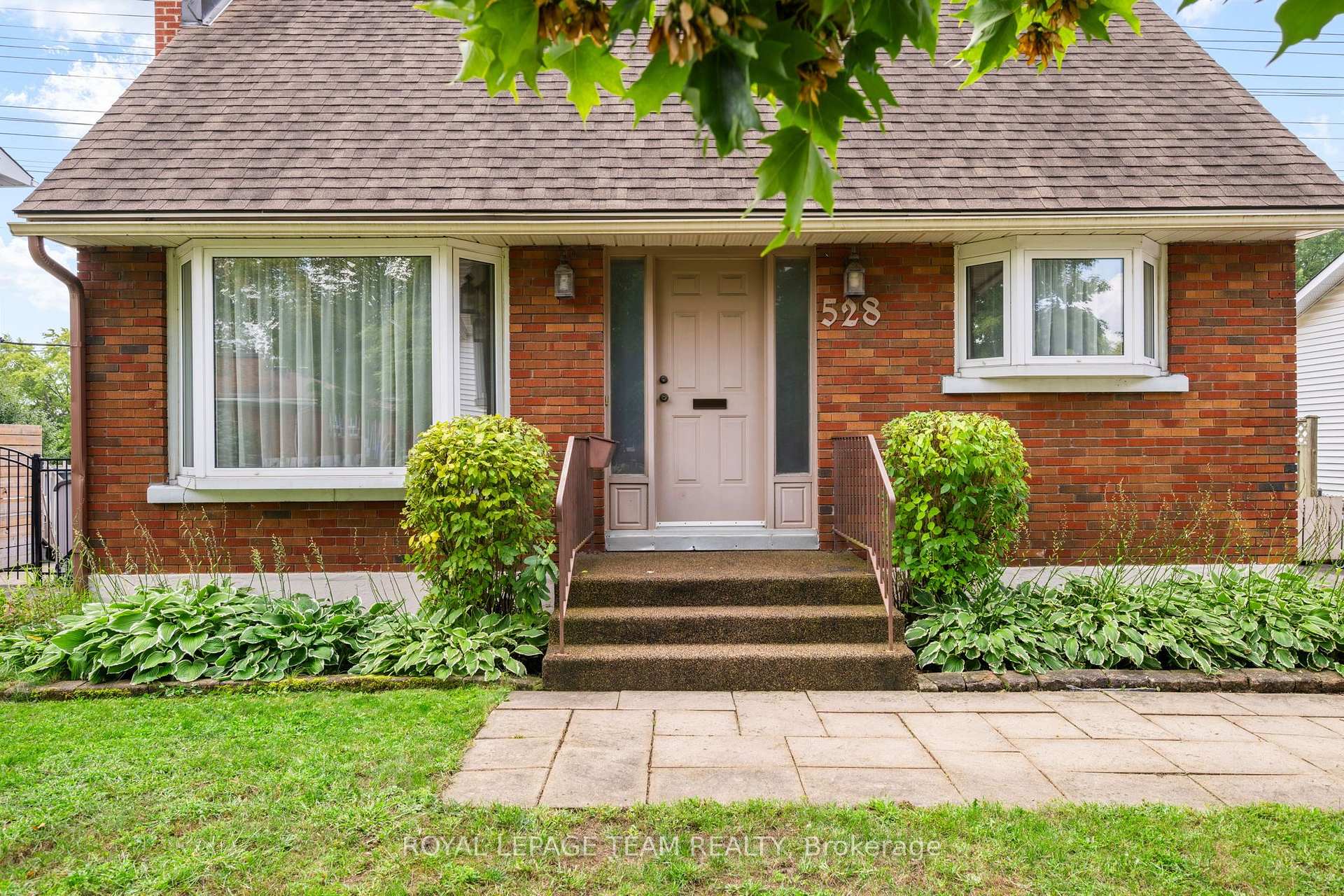 Photo 4 of 528 Browning Avenue, Ottawa, Riverview Park — HOMEH
