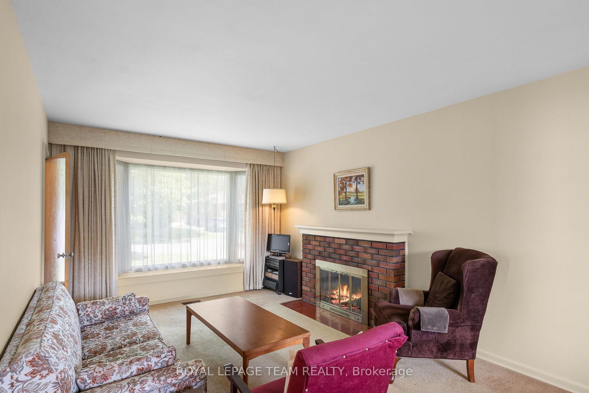 Photo 9 of 528 Browning Avenue, Ottawa, Riverview Park — HOMEH