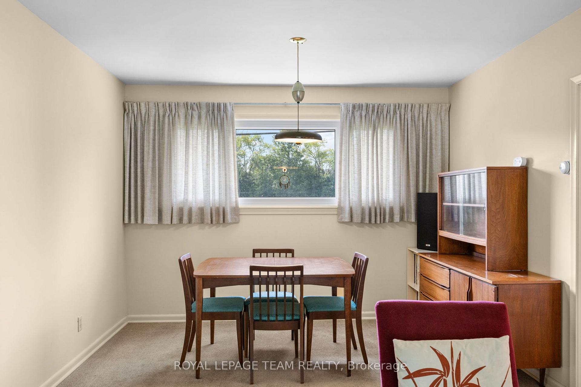 Photo 11 of 528 Browning Avenue, Ottawa, Riverview Park — HOMEH