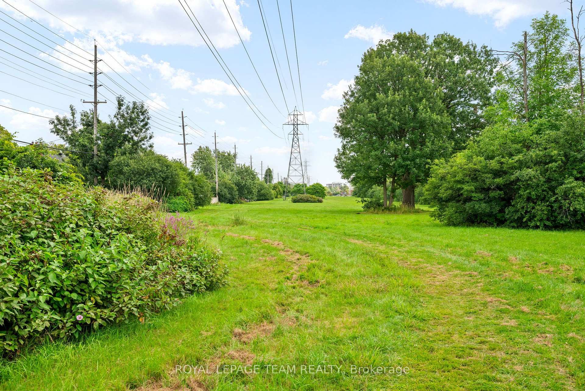 Photo 38 of 528 Browning Avenue, Ottawa, Riverview Park — HOMEH