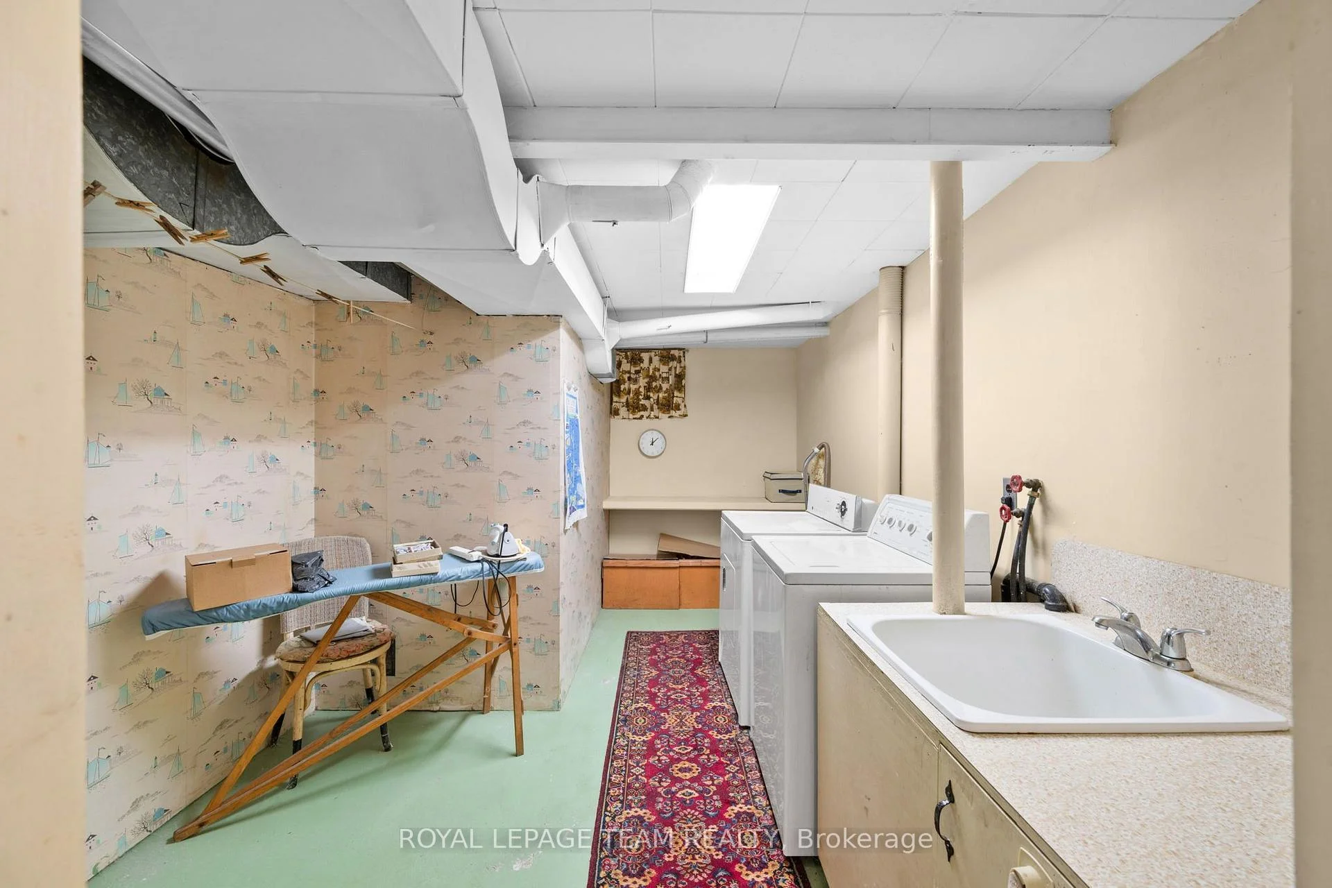 Photo 31 of 528 Browning Avenue, Ottawa, Riverview Park — HOMEH