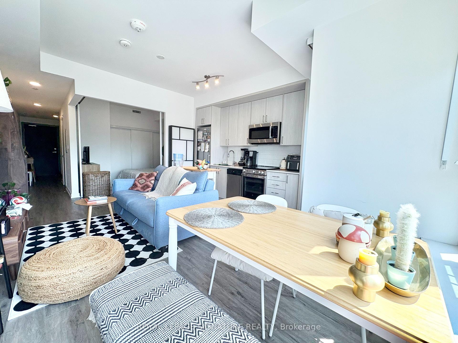 Photo 12 of Unit 605, 1 Cardiff Road, Toronto, Mount Pleasant East — HOMEH