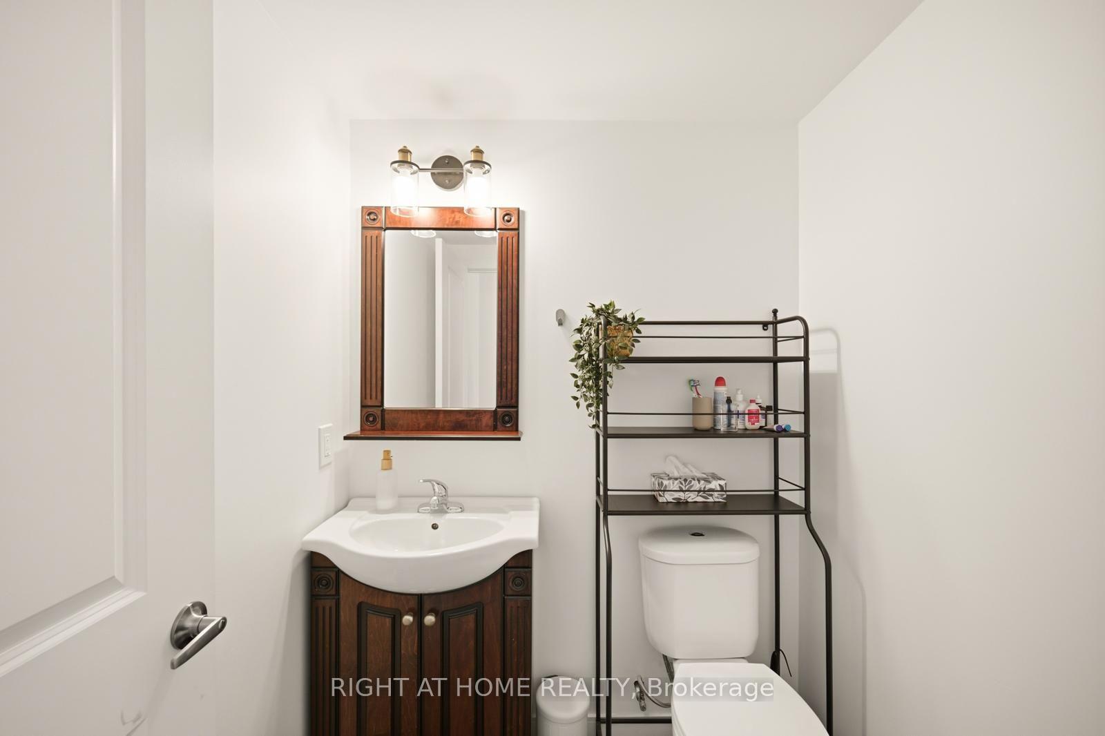 Photo 7 of 6 Blue Forest Crescent, Barrie, Painswick North — HOMEH