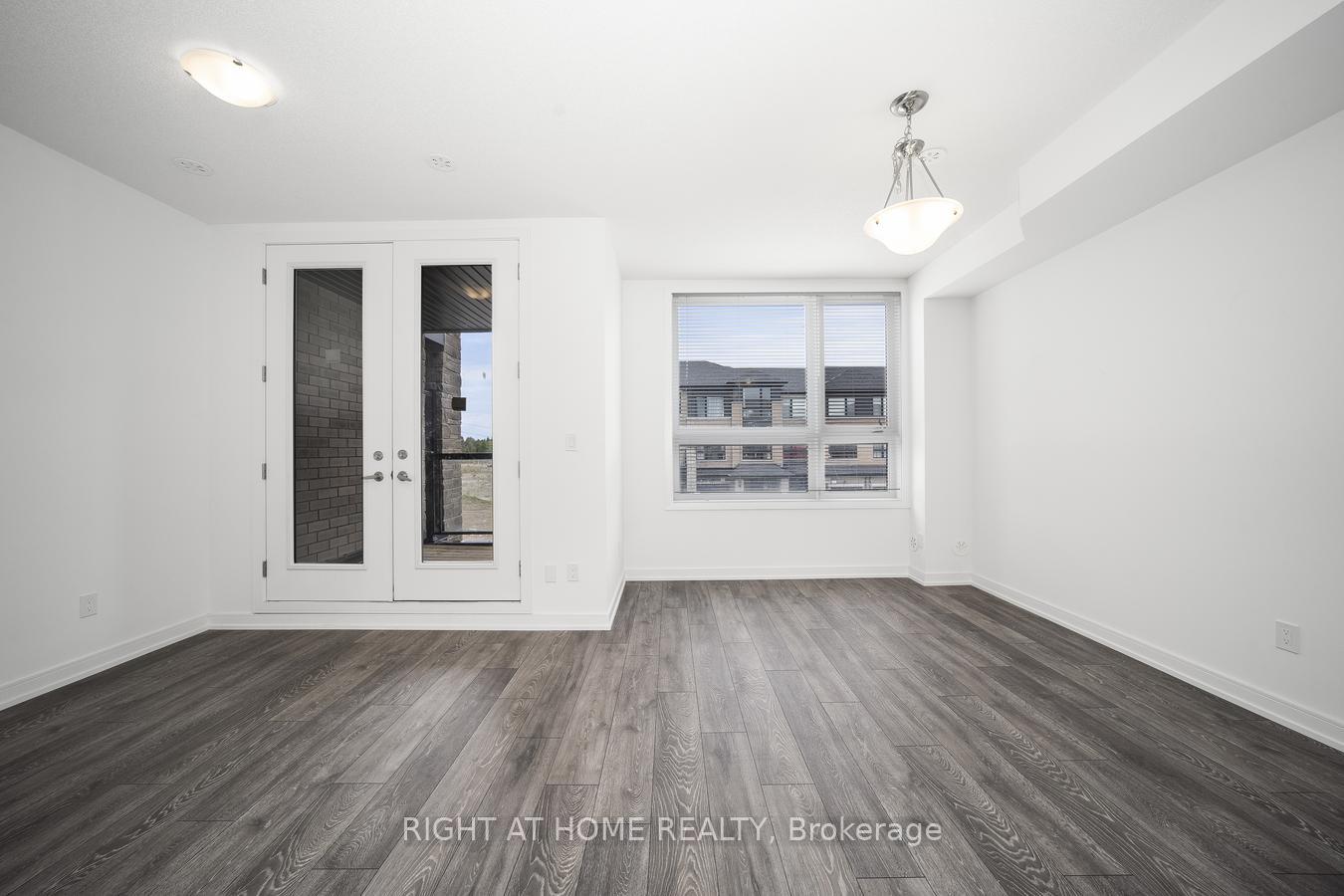 Photo 9 of 6 Blue Forest Crescent, Barrie, Painswick North — HOMEH