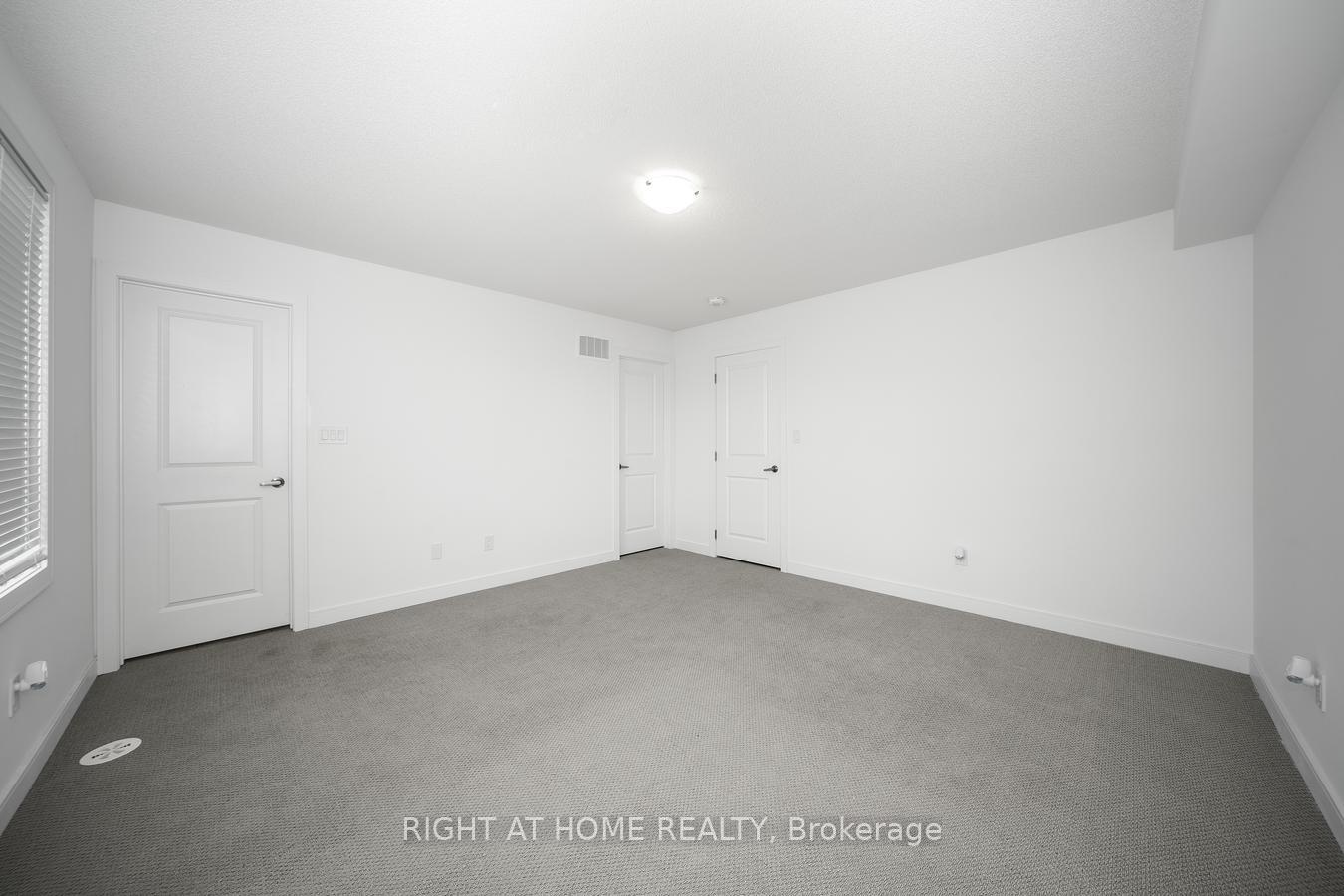 Photo 26 of 6 Blue Forest Crescent, Barrie, Painswick North — HOMEH