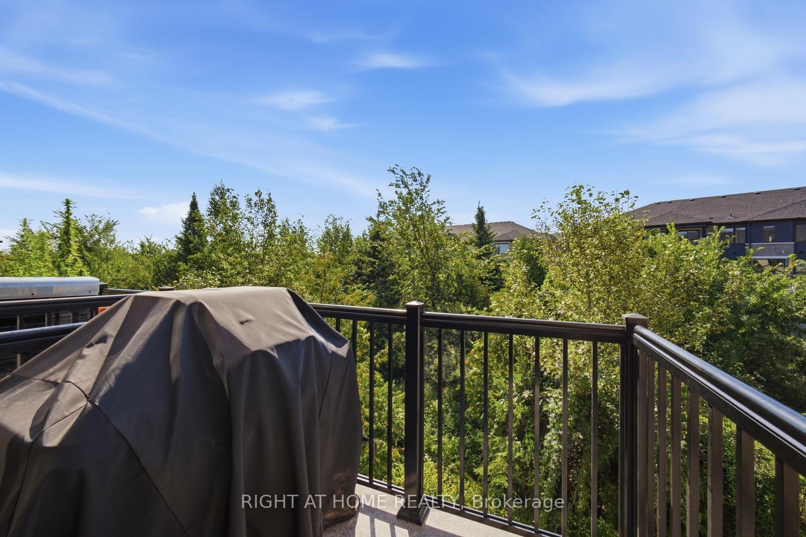 Photo 34 of 6 Blue Forest Crescent, Barrie, Painswick North — HOMEH